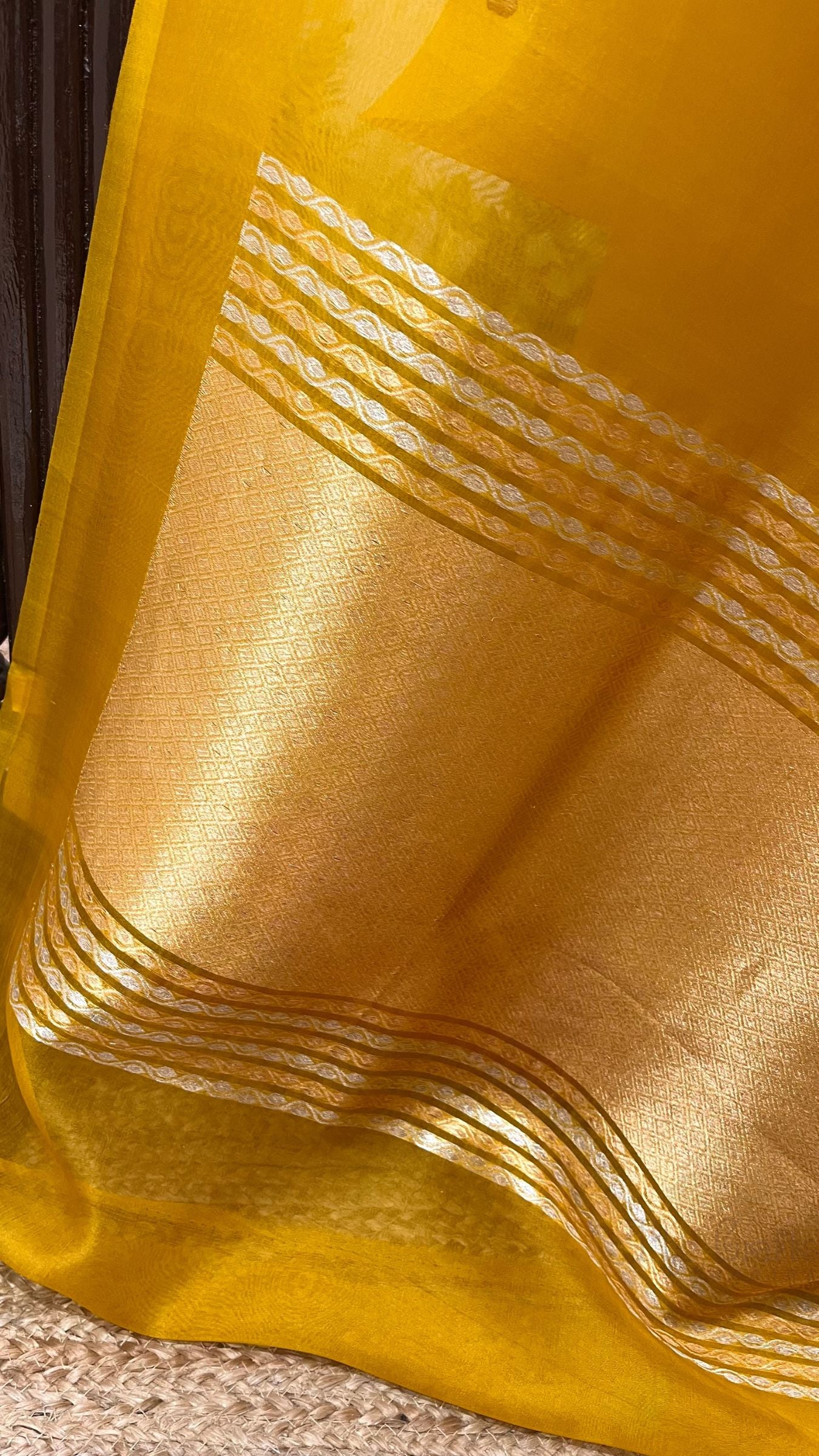 Pure Kora Silk Handloom Banarasi Saree