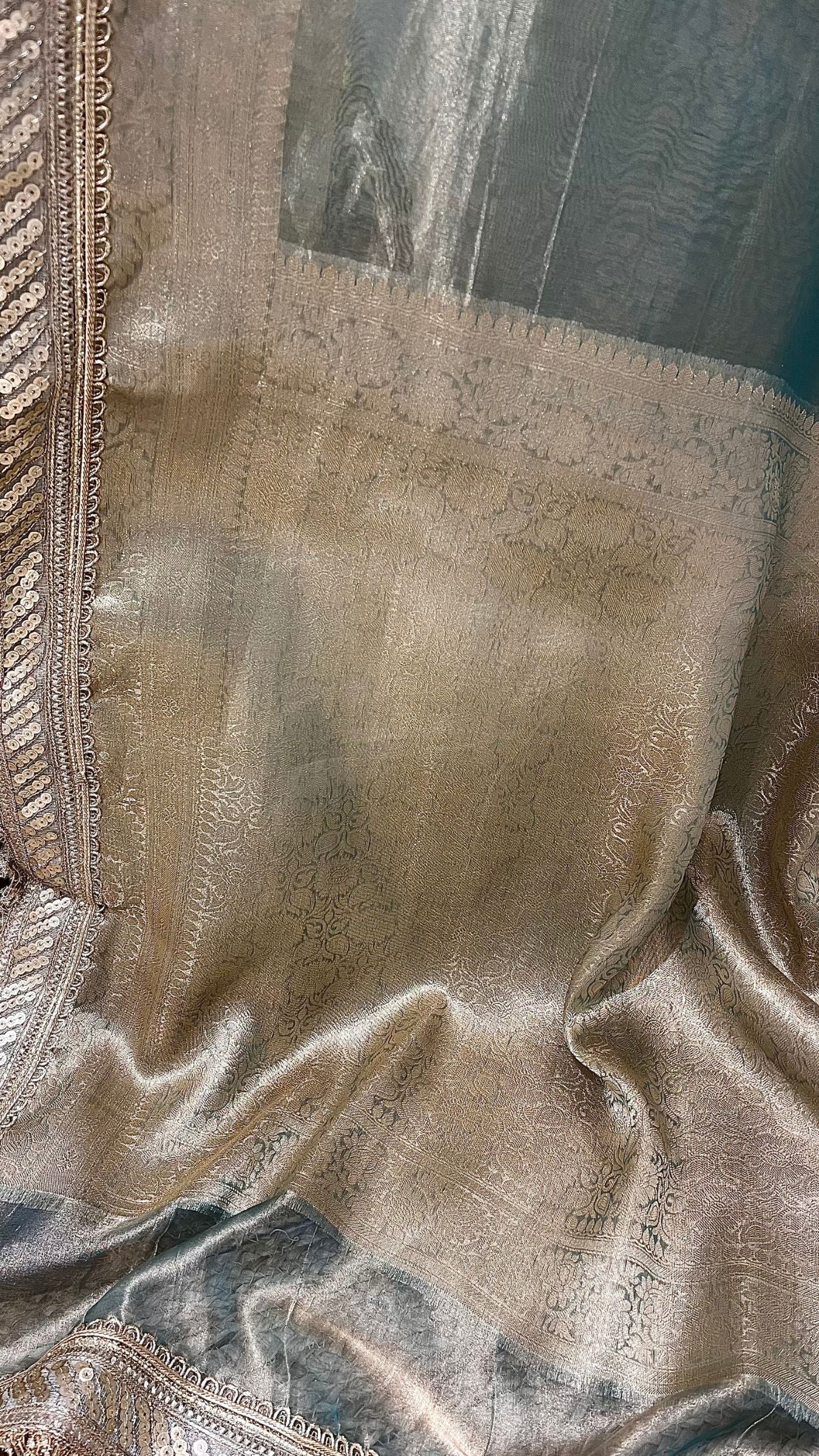 Pure Tissue Silk Handloom Banarasi Saree - with Lace Border