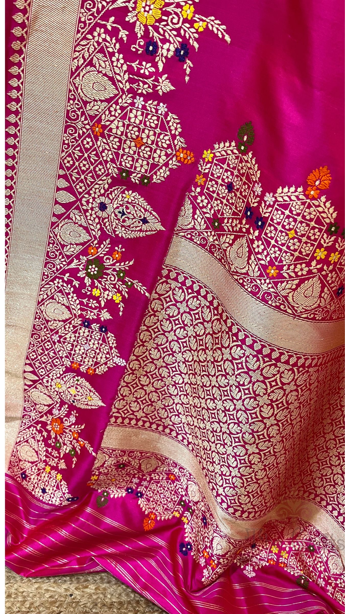Pure Katan Silk Handloom Banarasi Saree - Kadhua Tanchui Brocade Meena