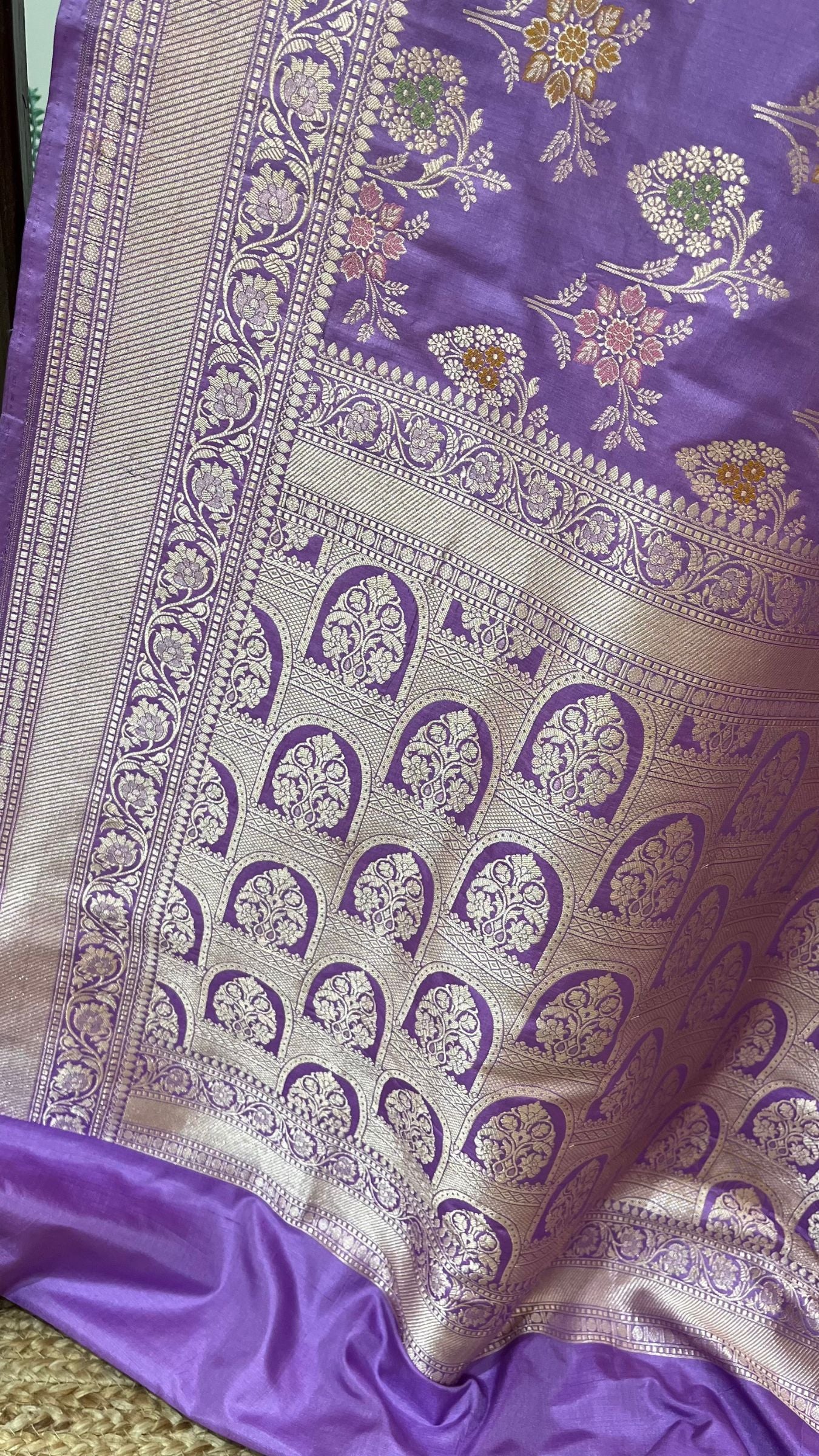 Pure Katan Silk Handloom Banarasi Saree - Jaal With Meenakari