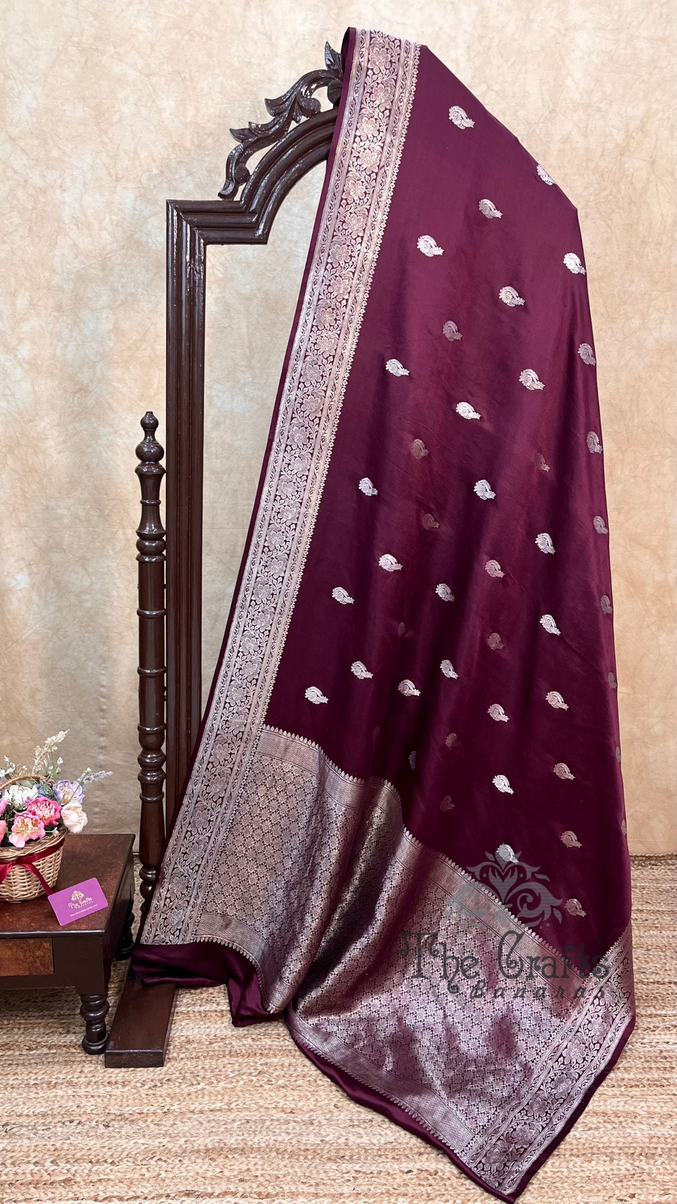Pure Mashru Silk Handloom Banarasi Saree - with kadhua border buti