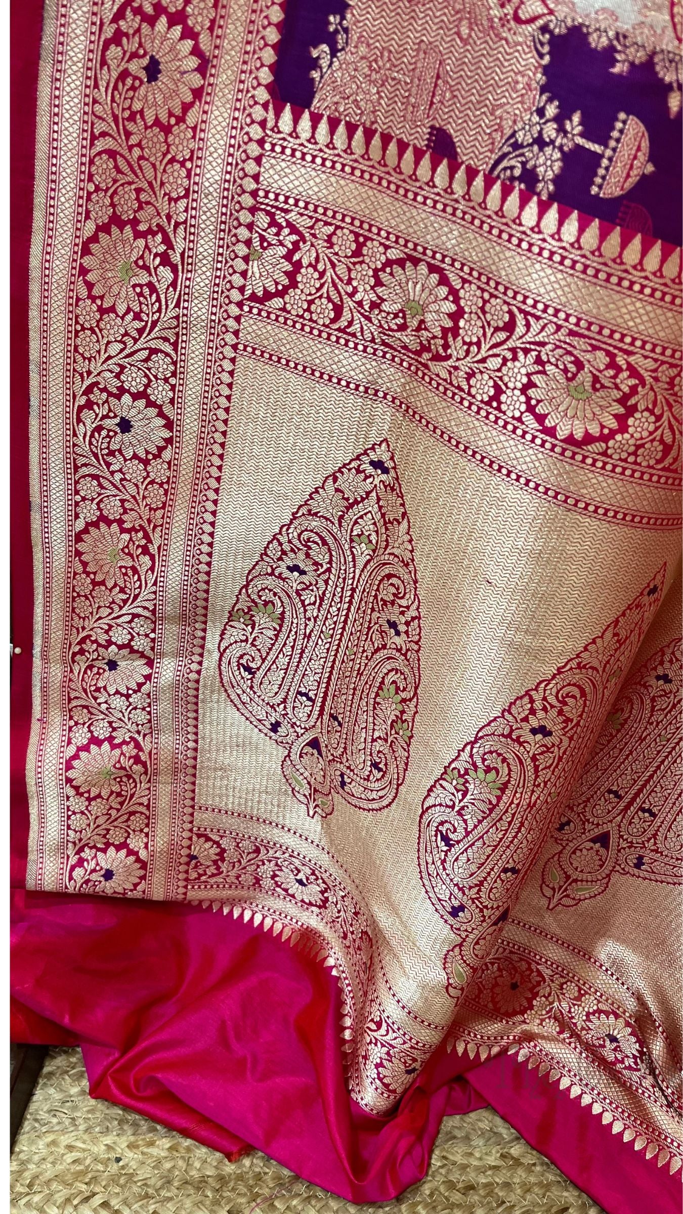 Rangkat Pure Katan Silk Handloom Banarasi Saree - Jaal with meenakari