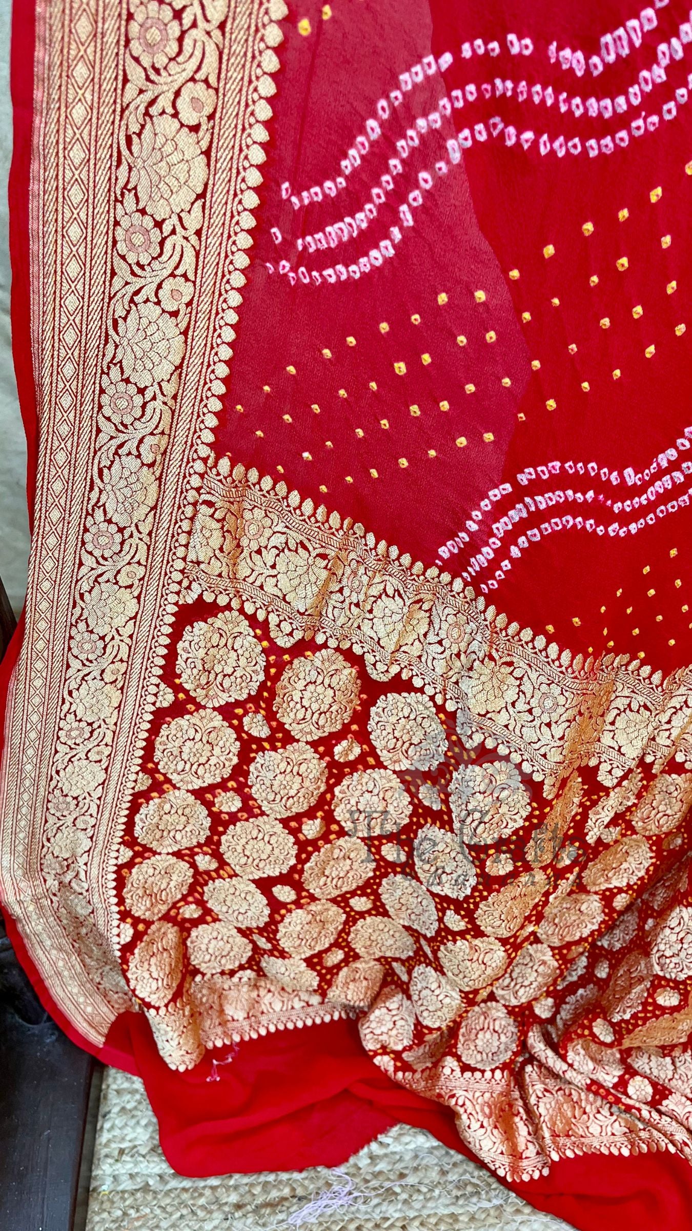 Pure Georgette Banarasi Handloom Bandhej Saree