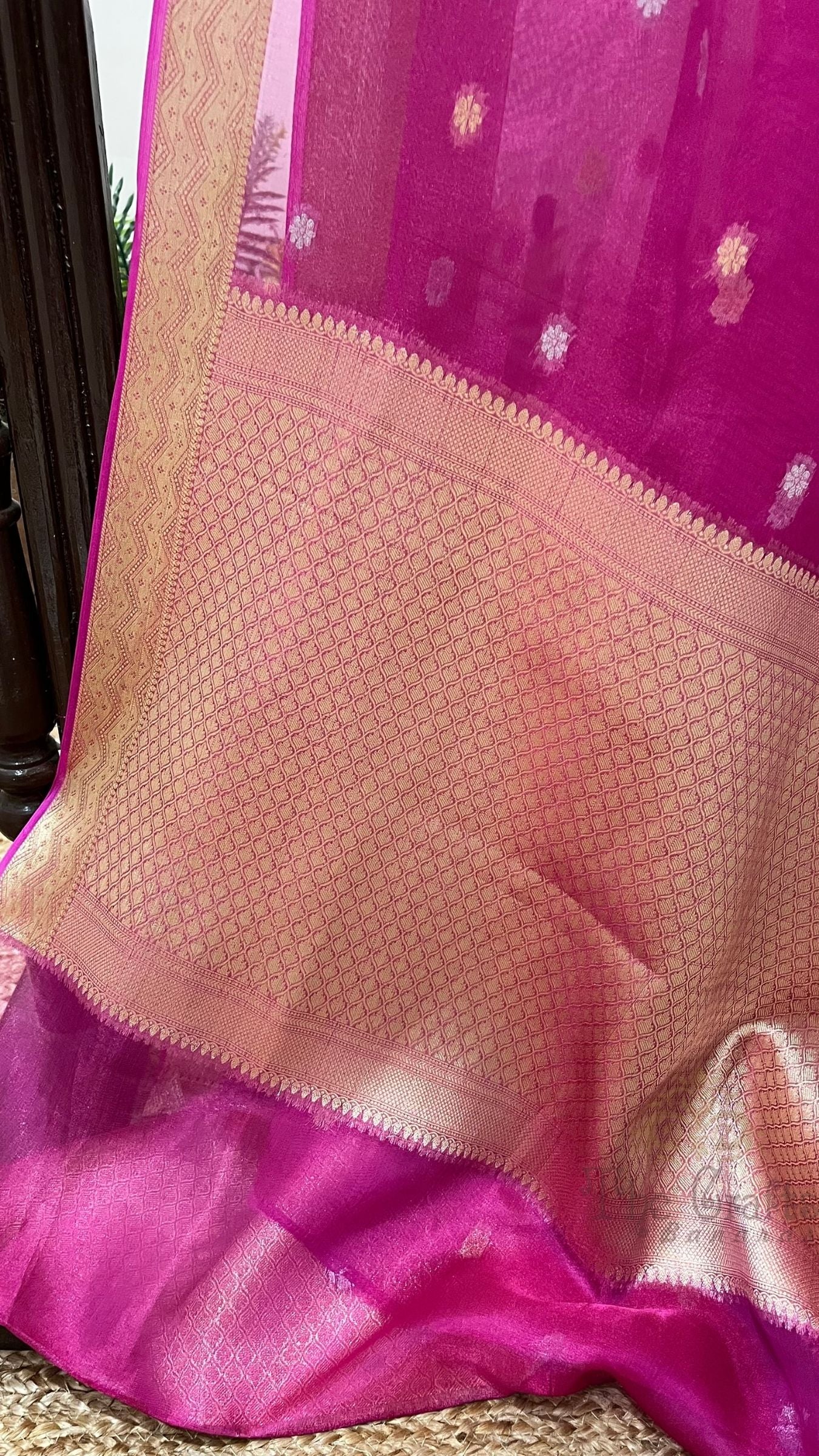 Pure Tissue Silk Handloom Banarasi Saree