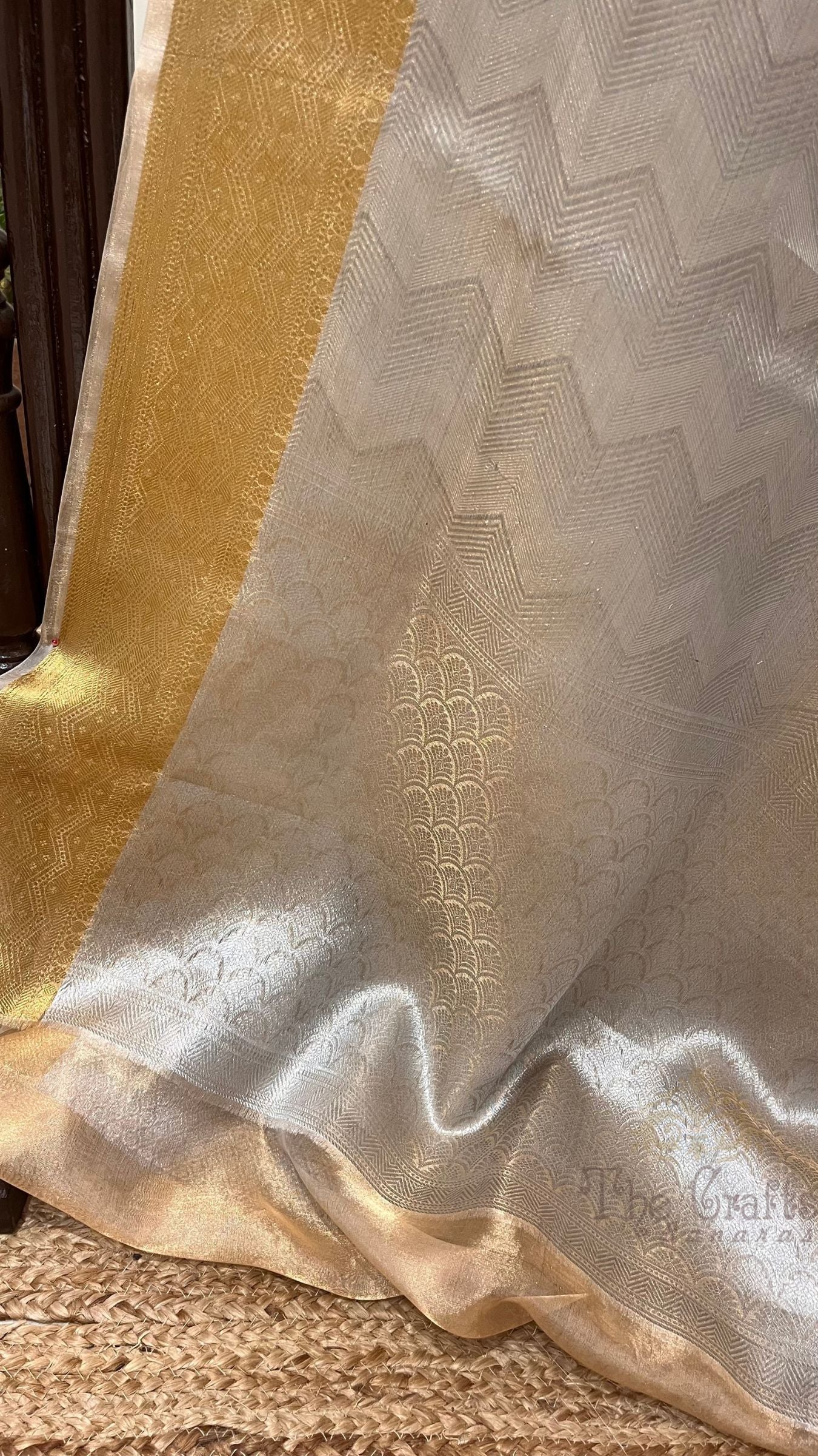 Pure Tissue Silk Brocade Banarasi Saree