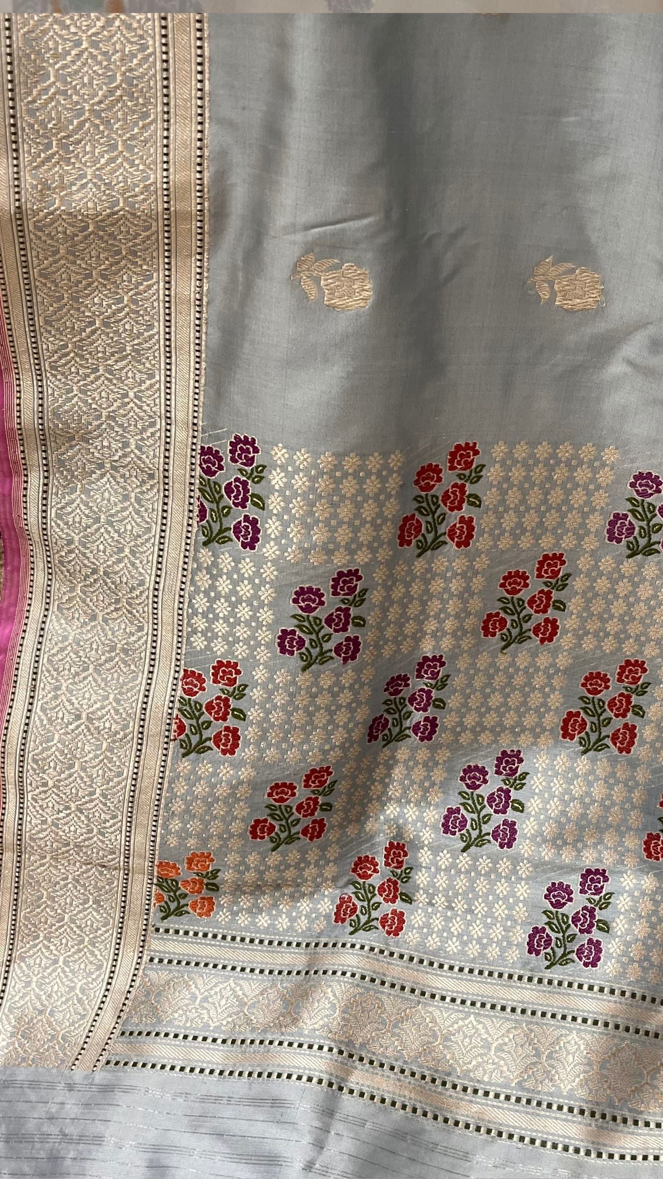 Pure Katan Silk Handloom Banarasi Saree - with Kadhua Meenakari Work