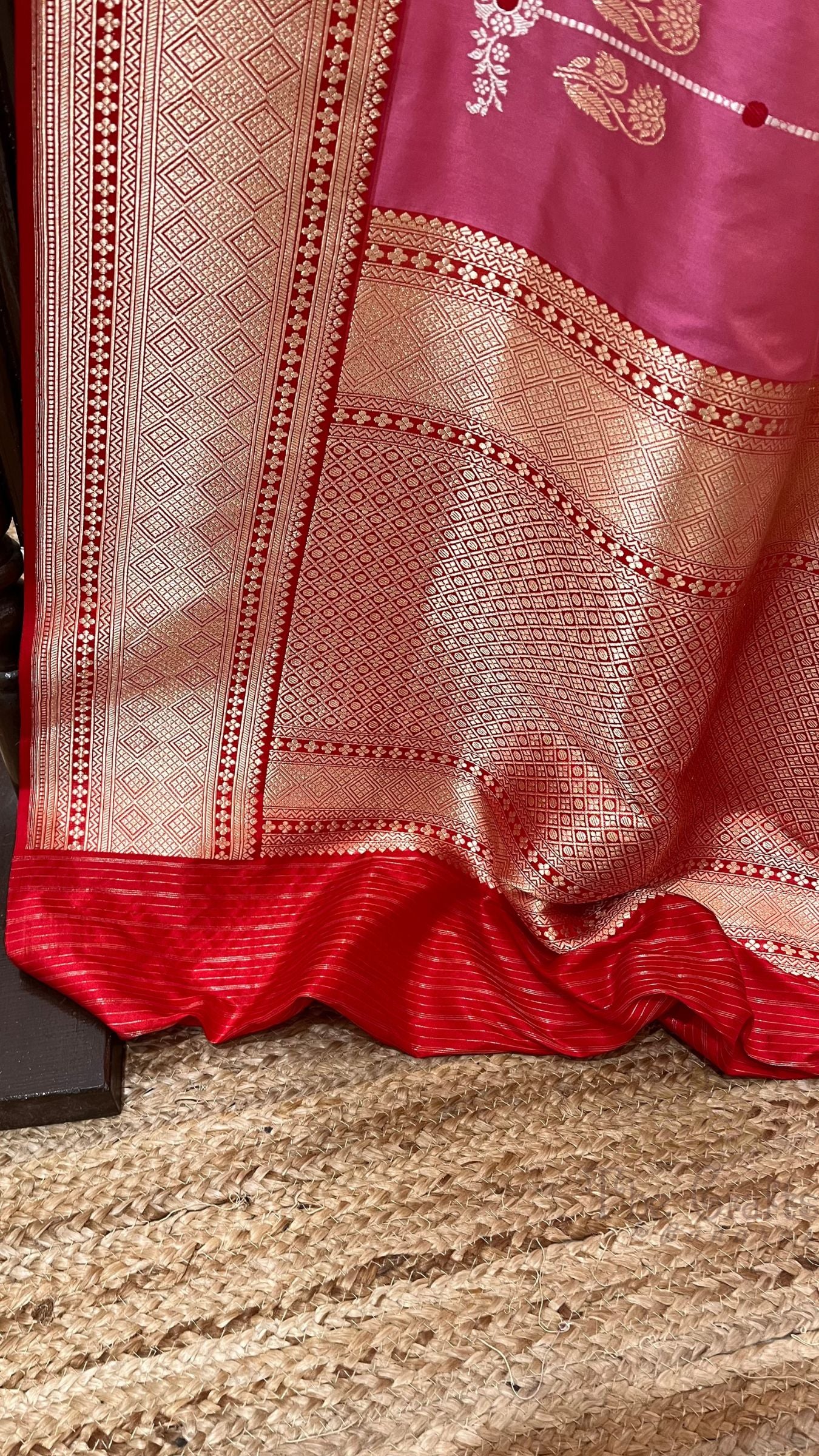 Pure Katan Silk Handloom Banarasi Saree - with kadhua meenakari motifs