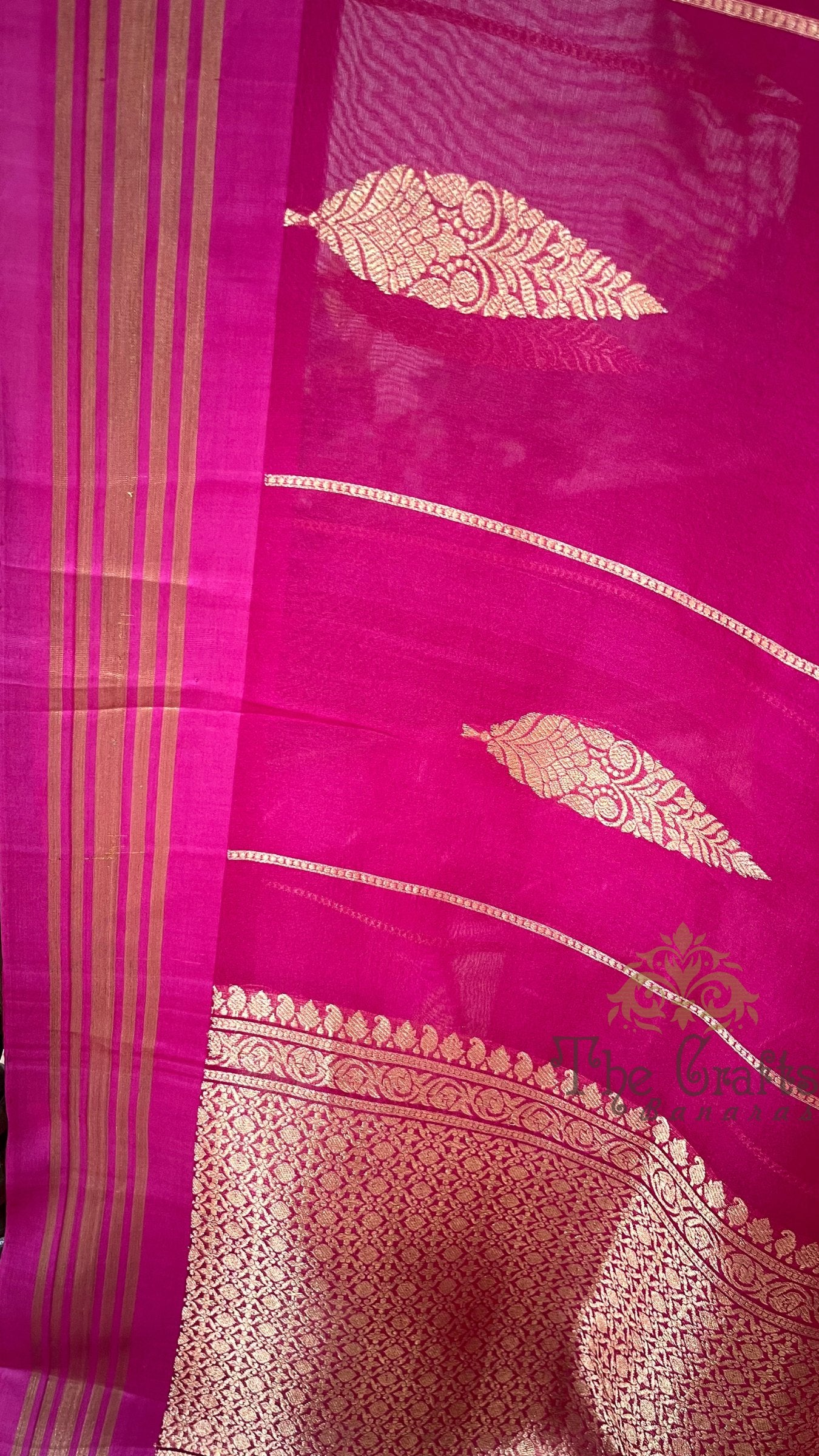 Pure Kora Silk Handloom Banarasi Saree - with kadhua motifs