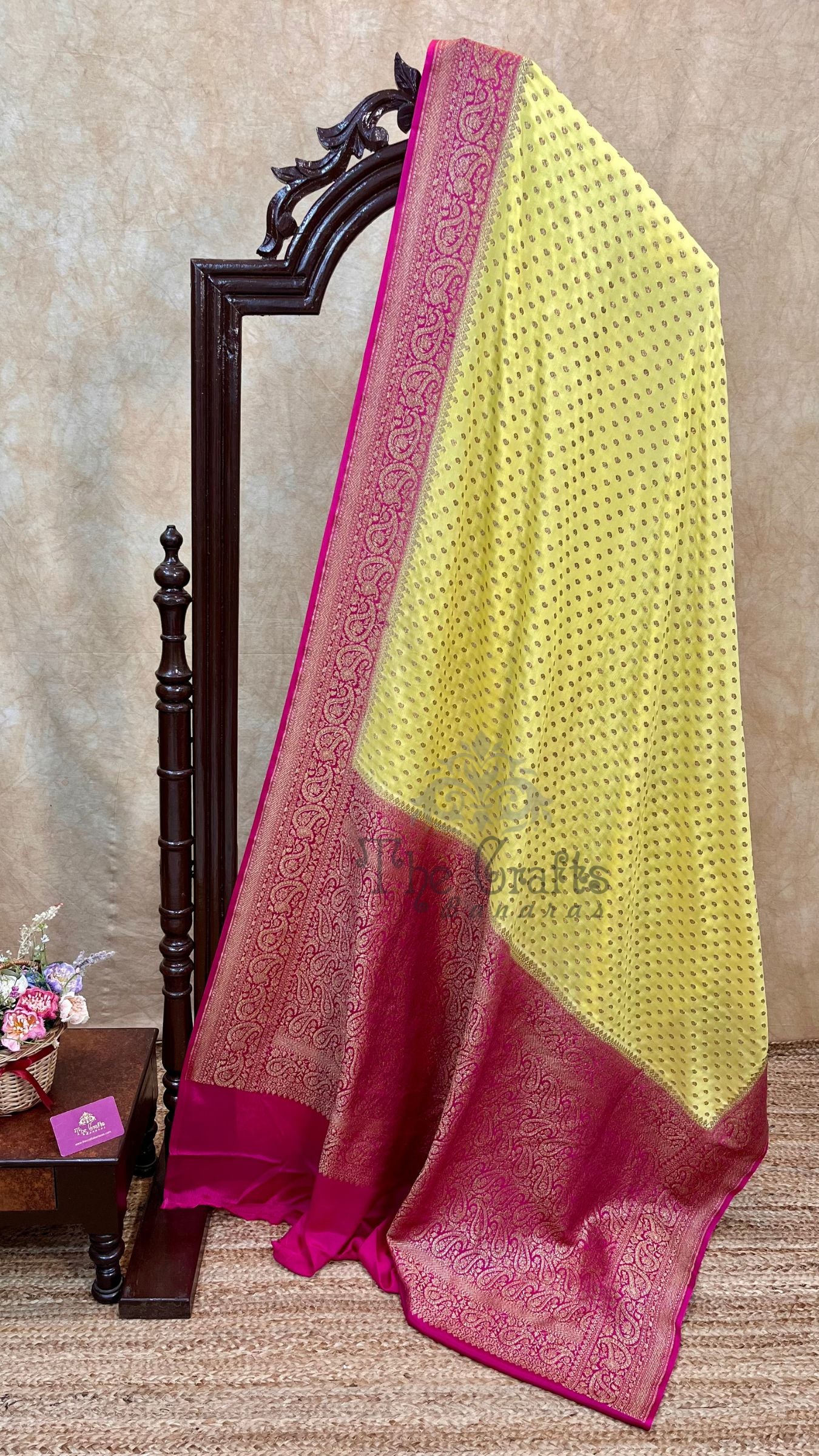 Pure Crepe Georgette Banarasi Saree - Antique Zari