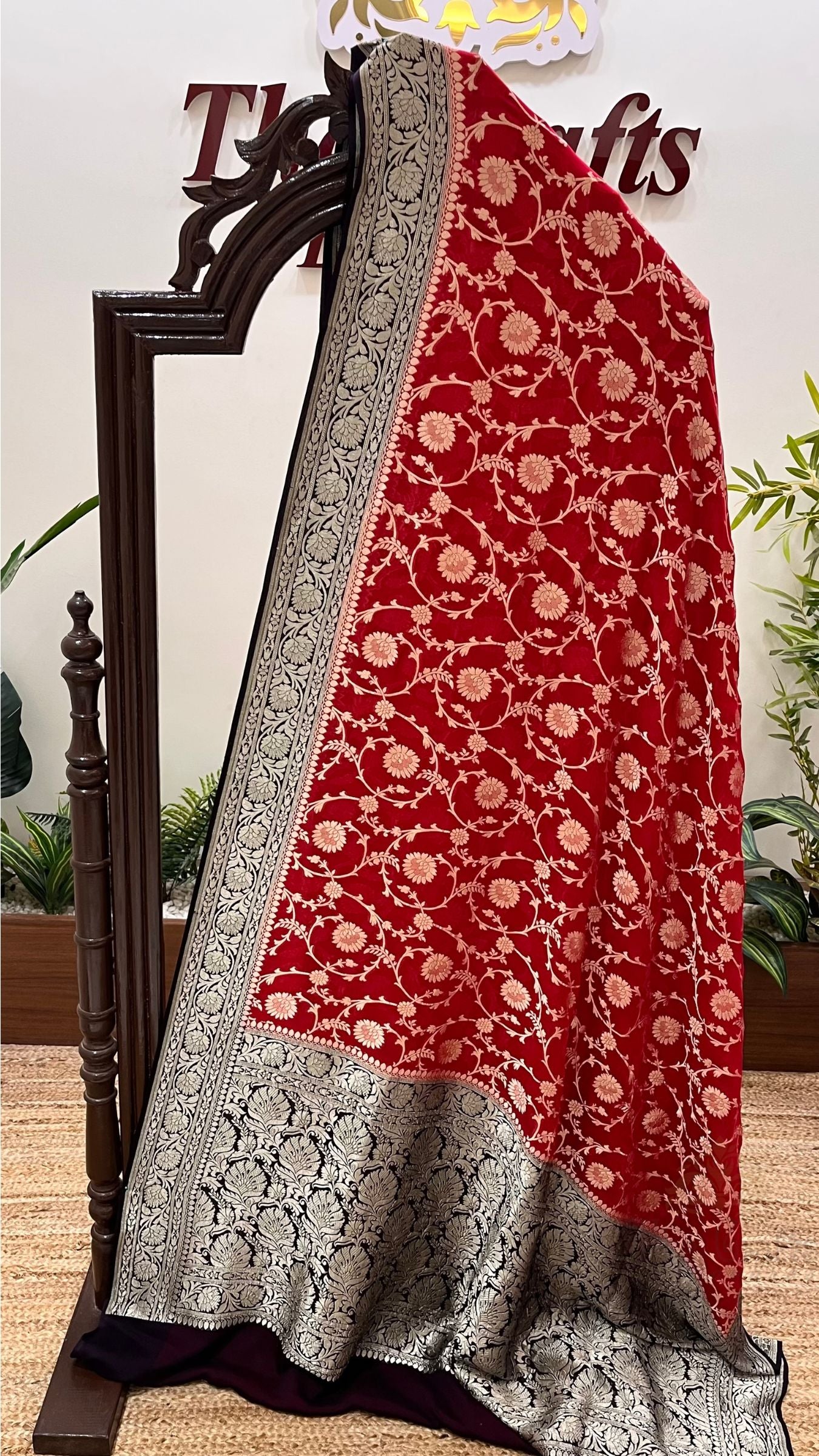 Khaddi Georgette Banarasi Saree - Gold Zari