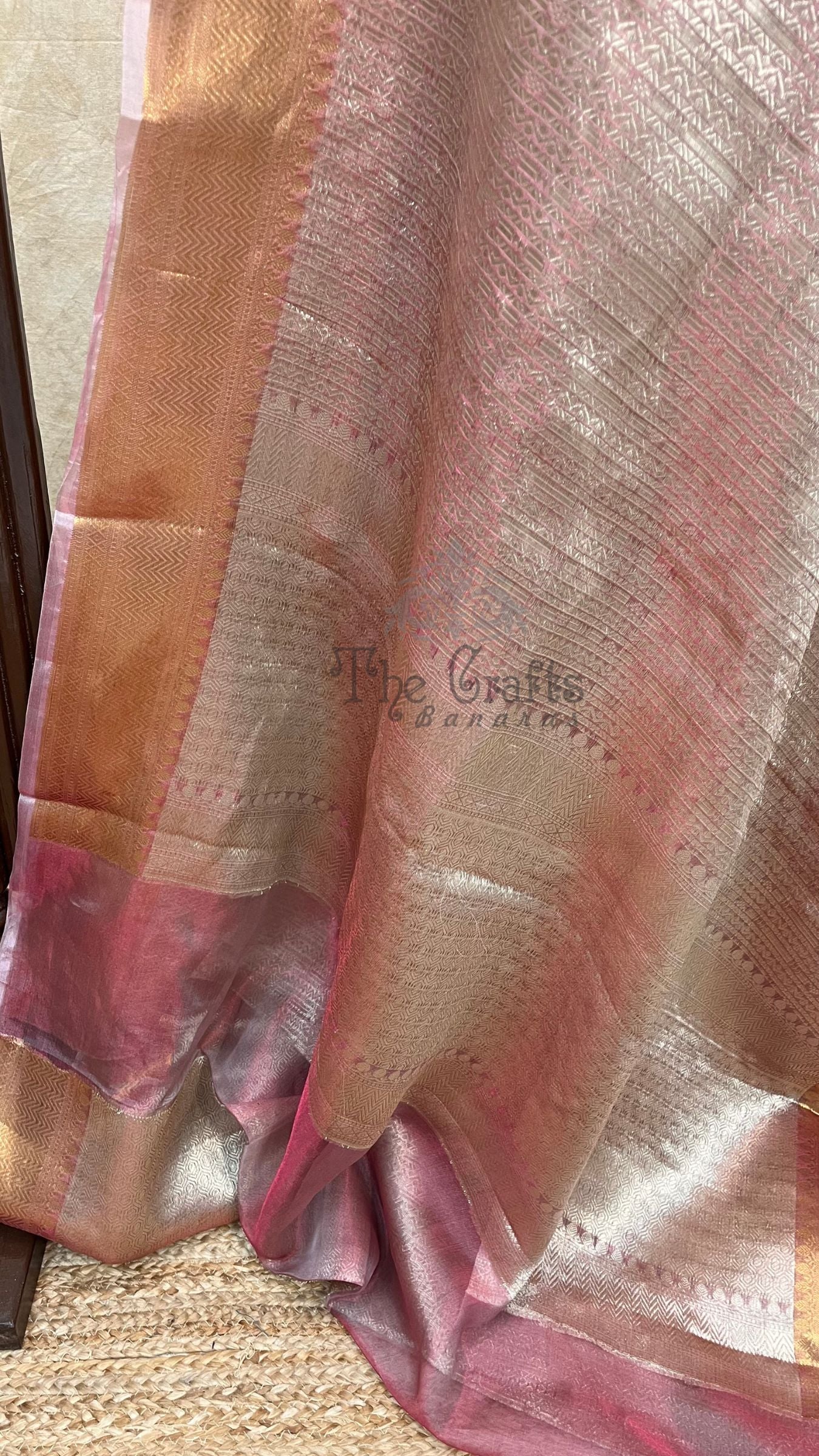 Pure Tissue Silk Brocade Banarasi Saree