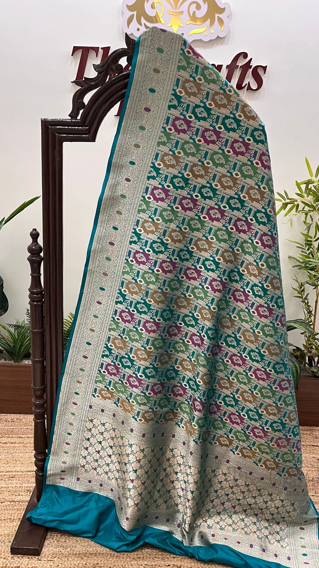 Rangkat Pure Katan Silk Handloom Banarasi Saree - Jaal with meenakari