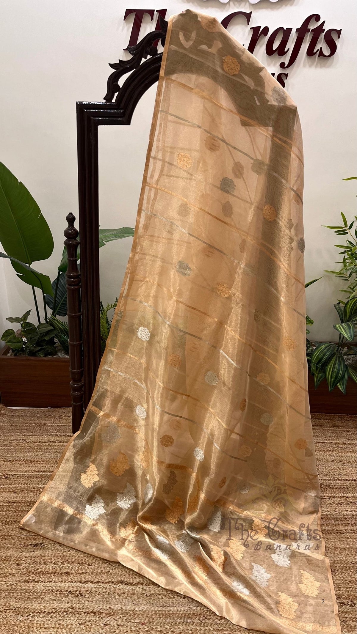 Pure Kora Tissue Silk Handloom Banarasi Saree- Kadhua Motifs