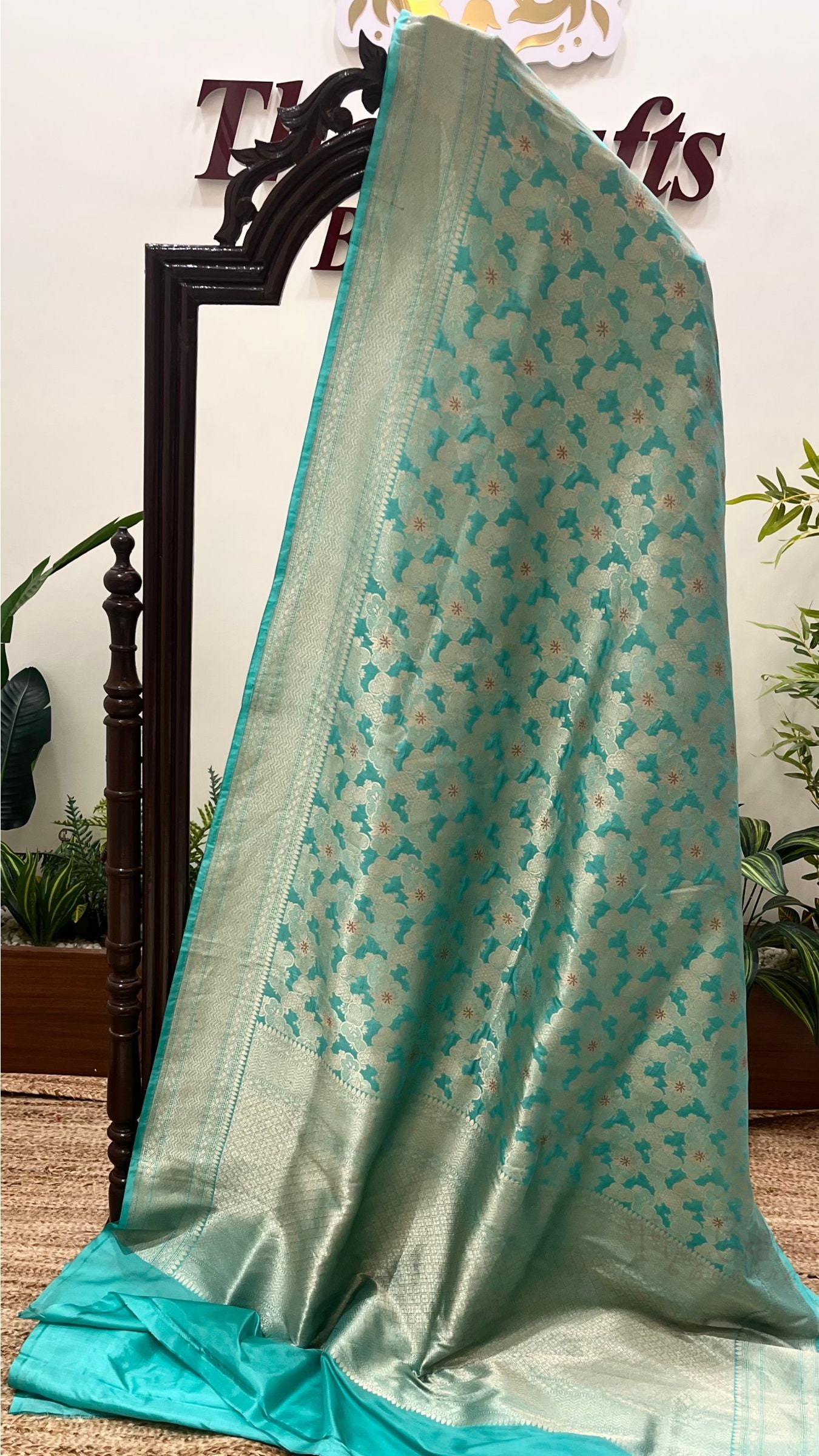 Pure Katan Silk Handloom Banarasi Saree - Tanchui Brocade Meena