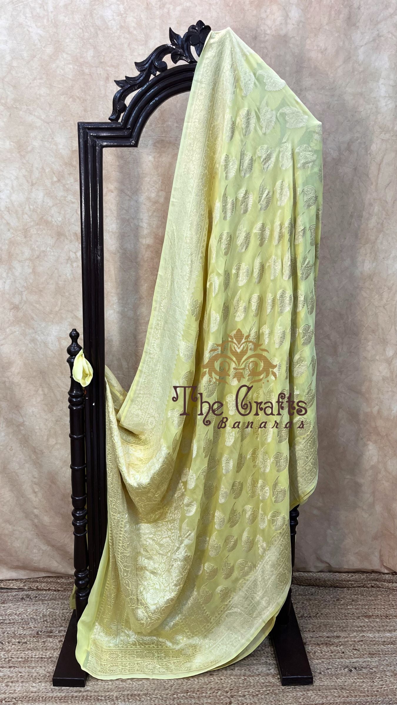 Khaddi Georgette Banarasi Saree - Water Zari