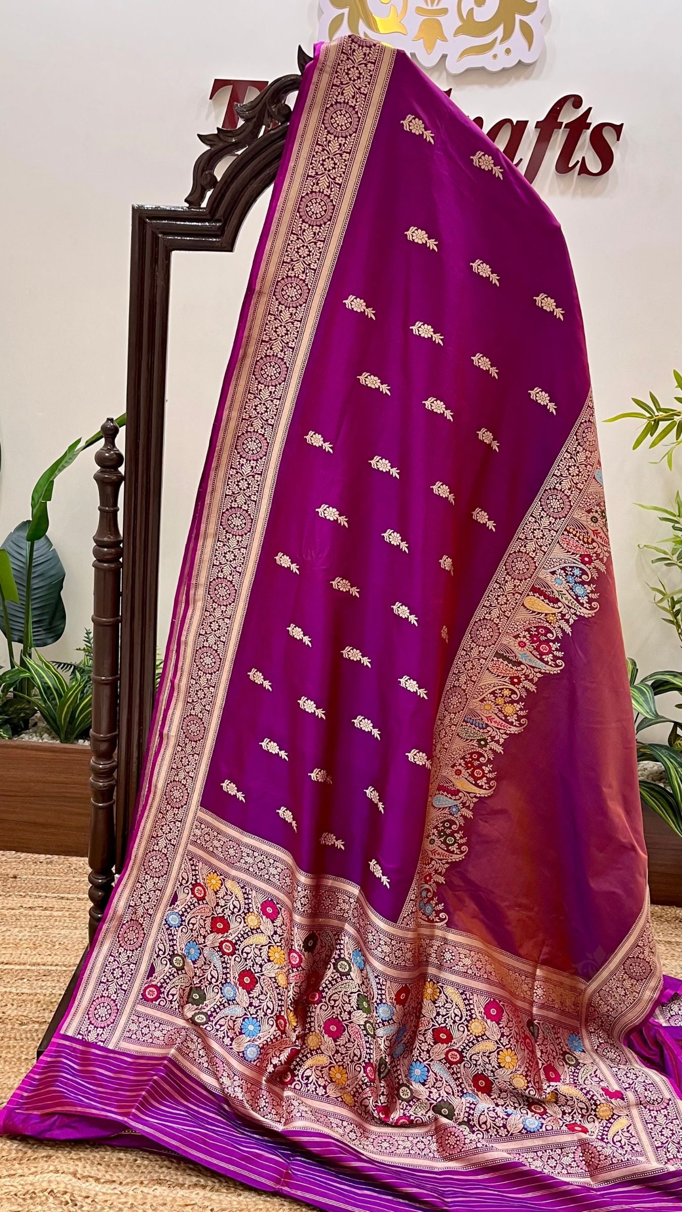 Pure Katan Silk Handloom Banarasi Saree - with Kadhua Meenakari Work
