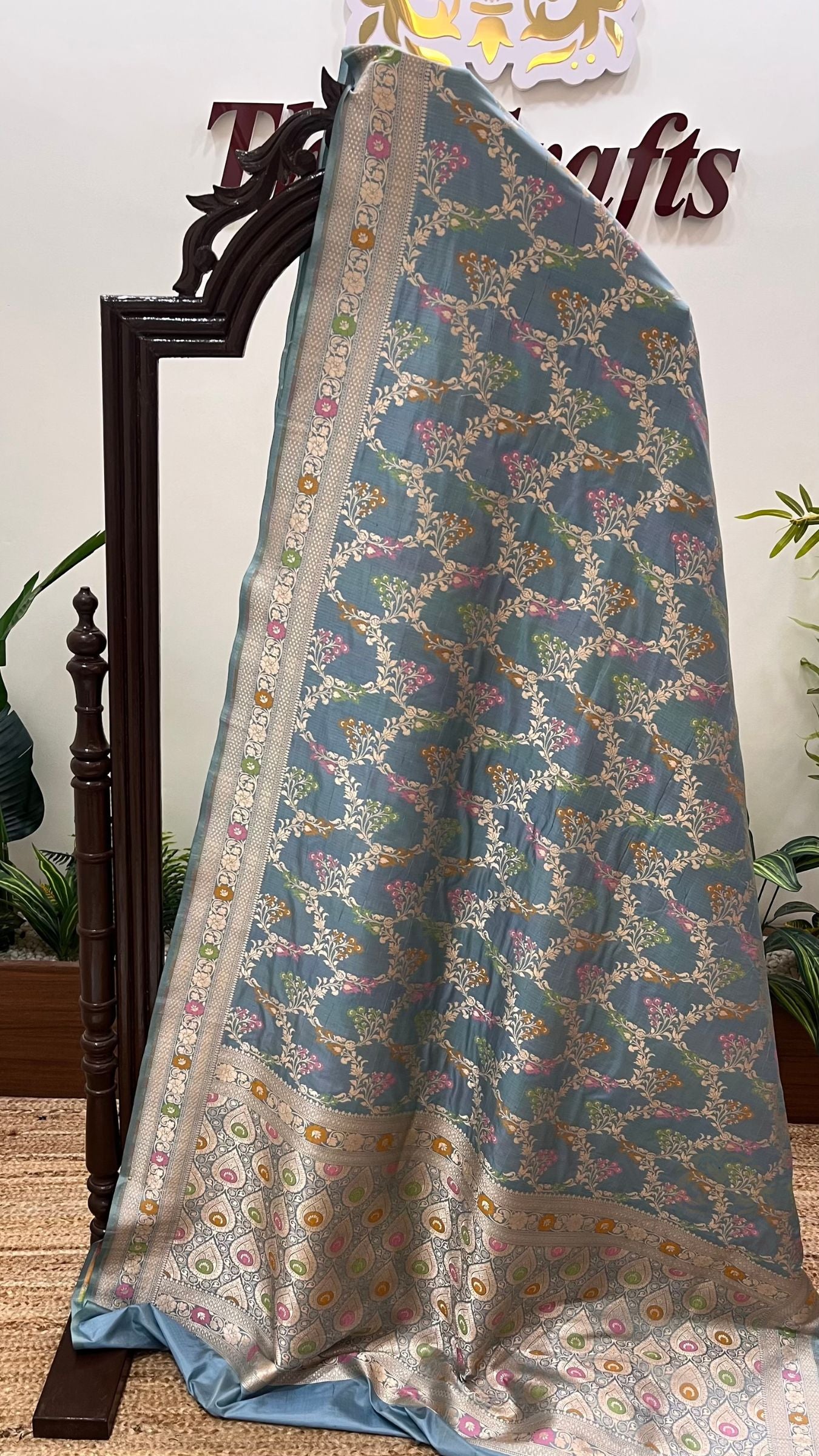 Pure Katan Silk Handloom Banarasi Saree - Jaal With Meenakari