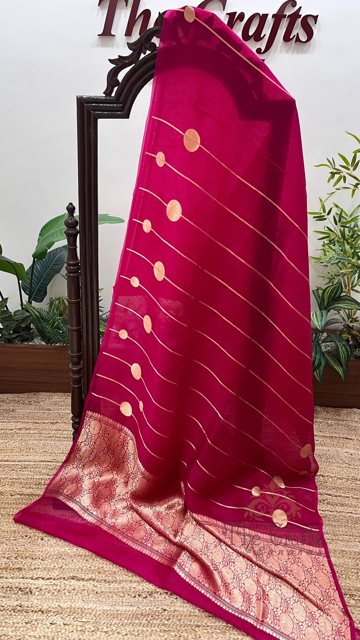 Pure Kora Silk Handloom Banarasi Saree - with kadhua motifs