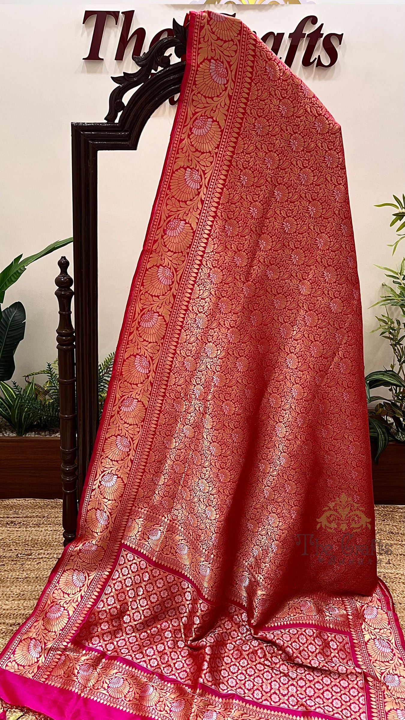 Pure Katan Silk Handloom Banarasi Saree - Tanchui Brocade Meena