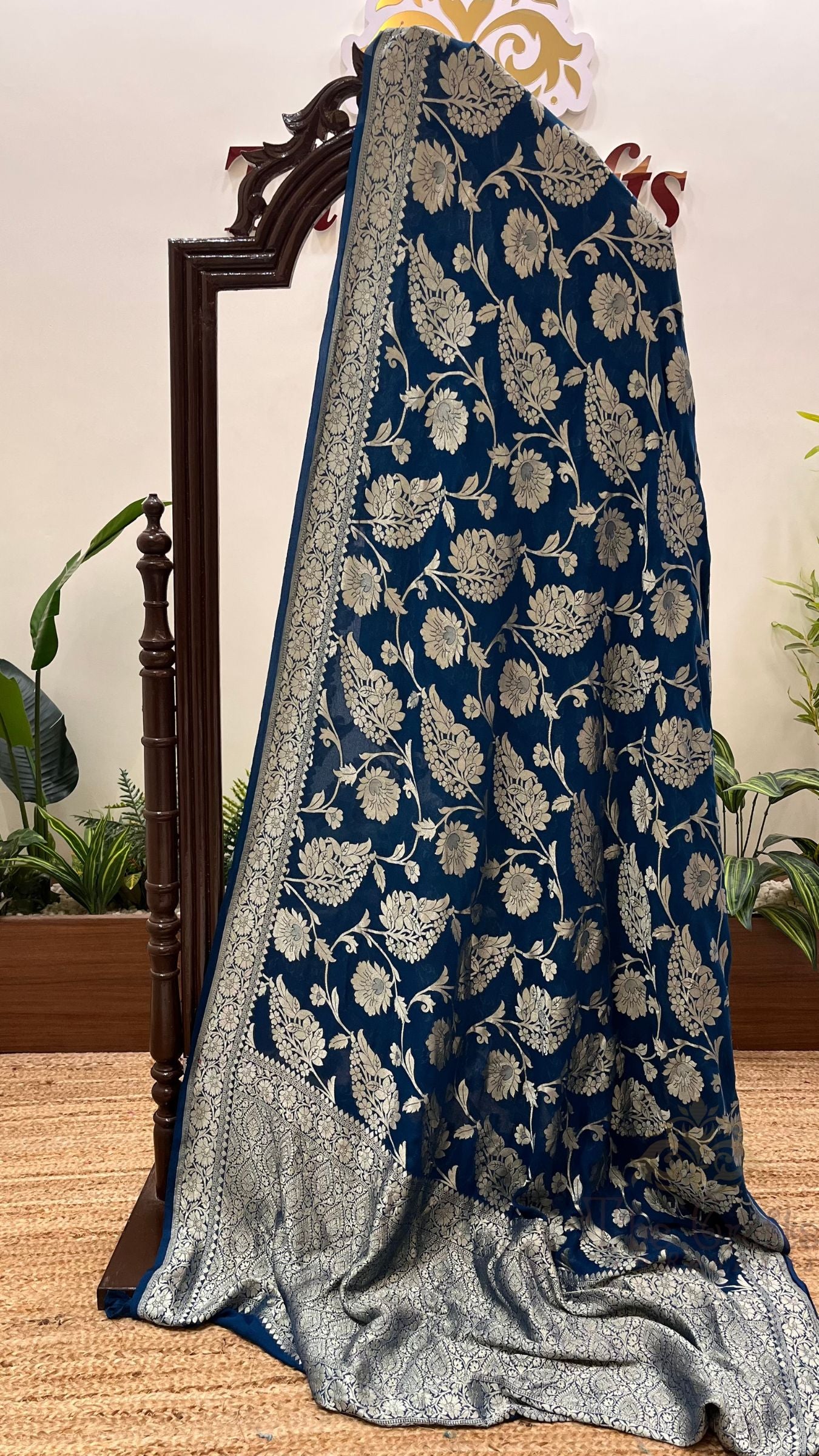Khaddi Georgette Handloom Banarasi Saree