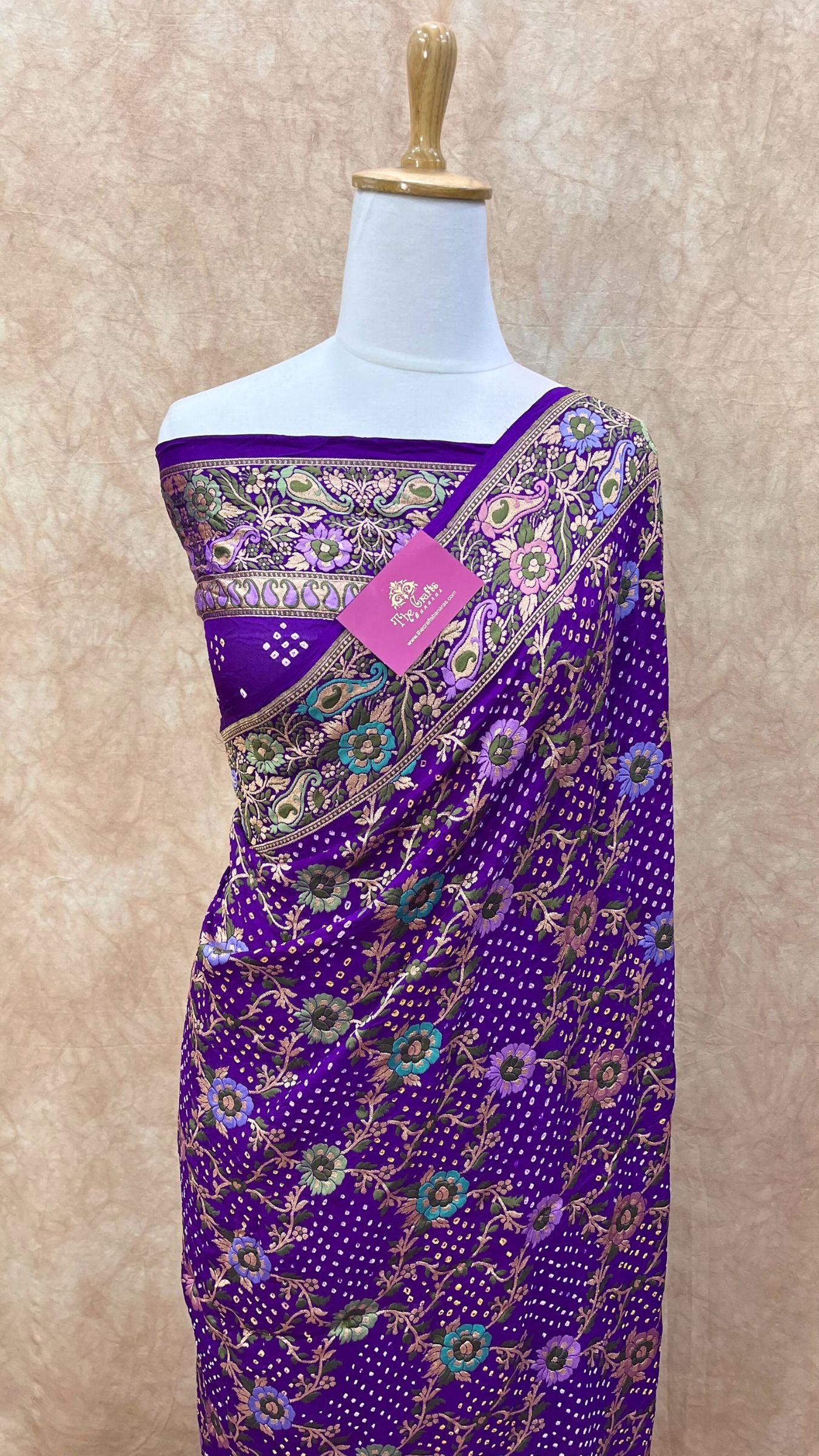 Pure Georgette Banarasi Handloom Bandhej Saree-With Meenakari Work