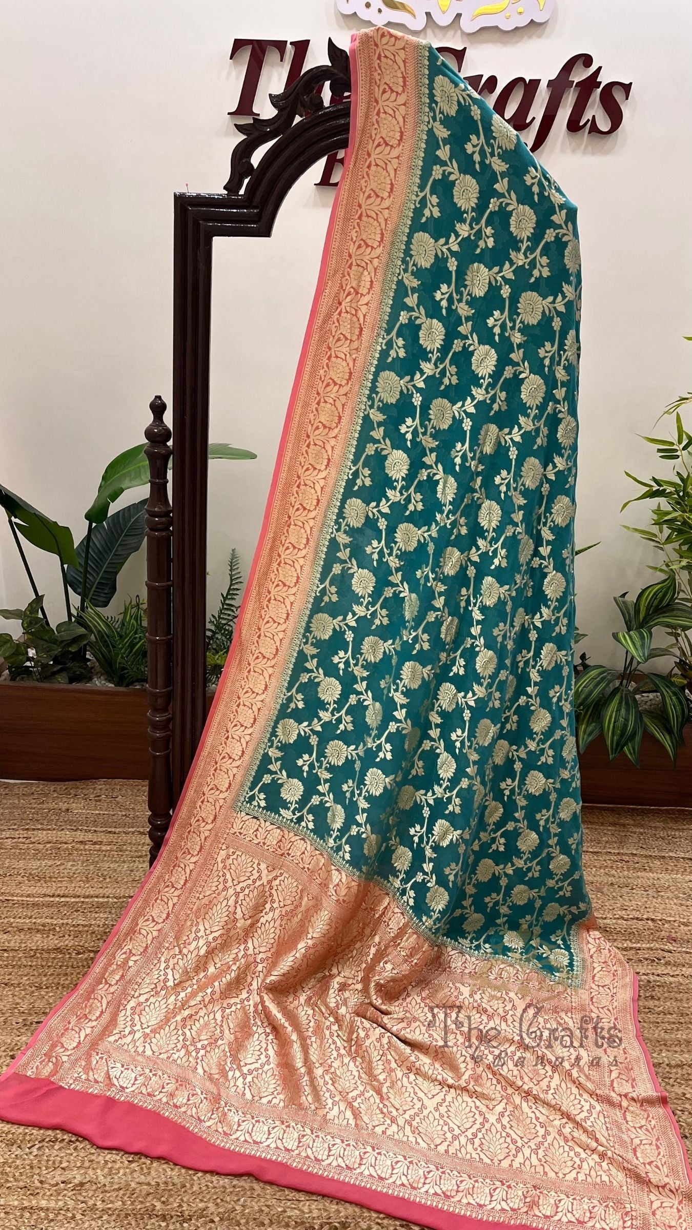 Khaddi Georgette Handloom Banarasi Saree