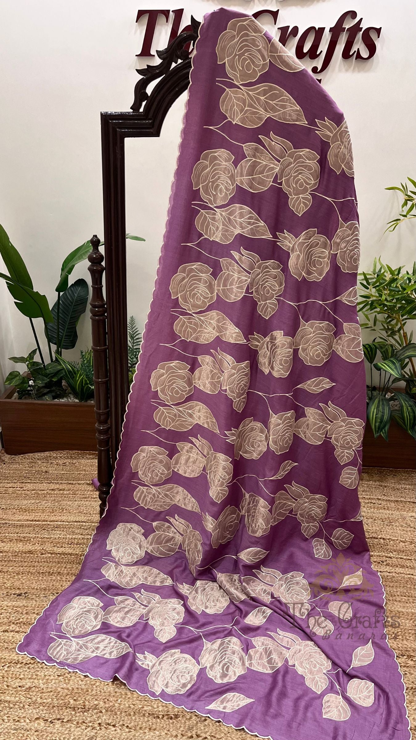 Pure Munga Silk Banarasi Saree - Floral Appliqué Work