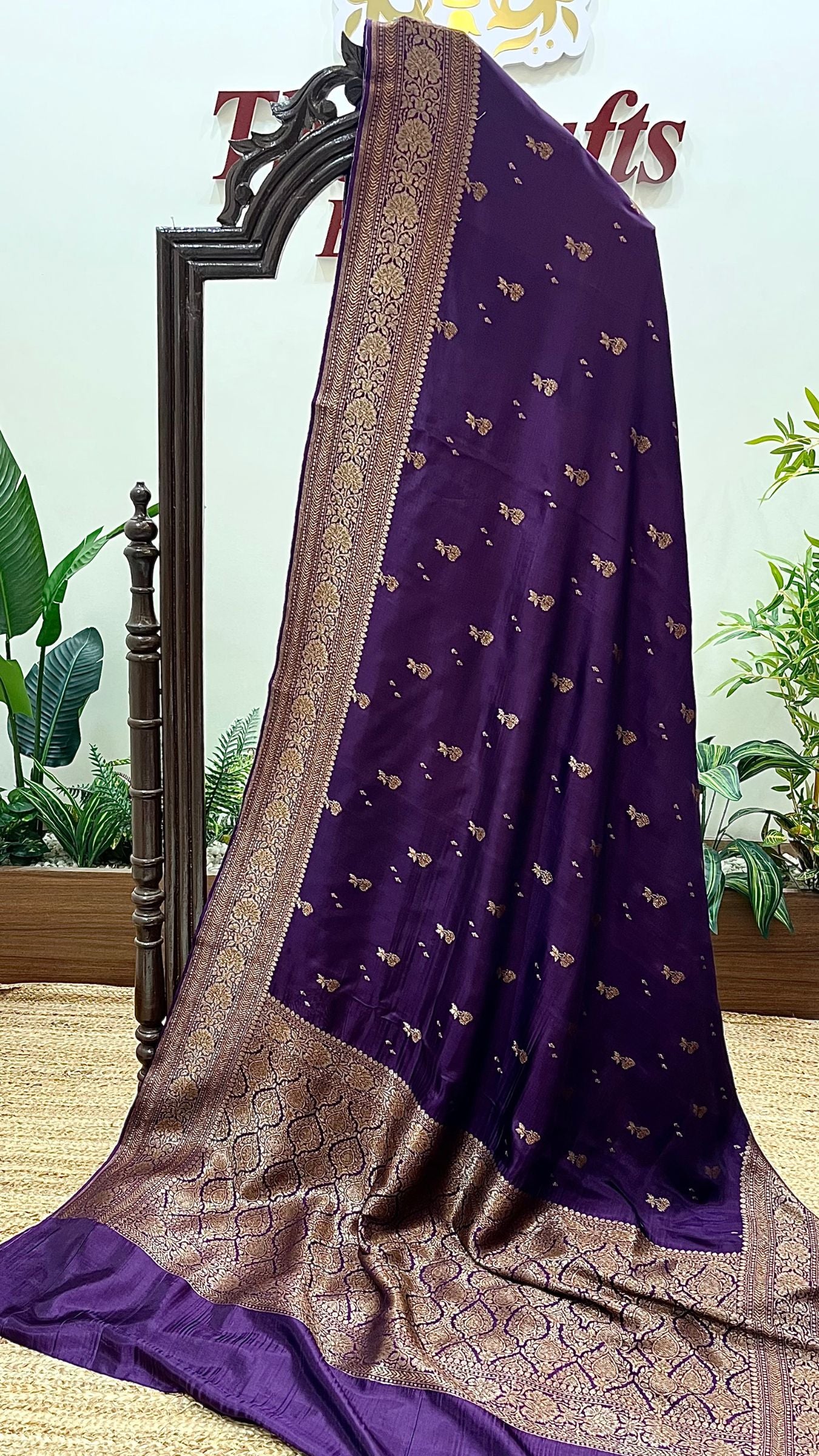 Pure Crepe Silk Banarasi Saree