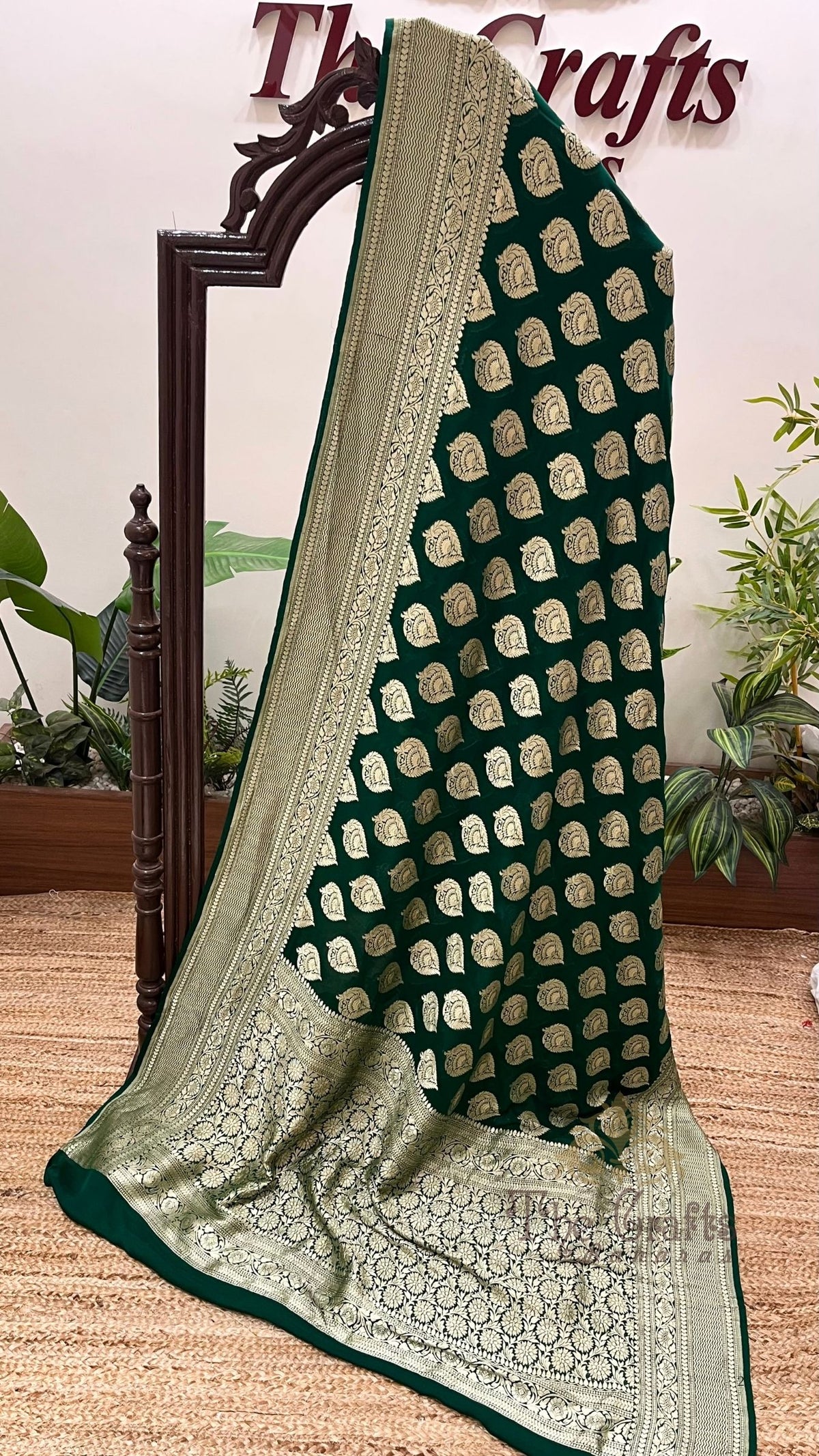 Khaddi Georgette Handloom Banarasi Saree