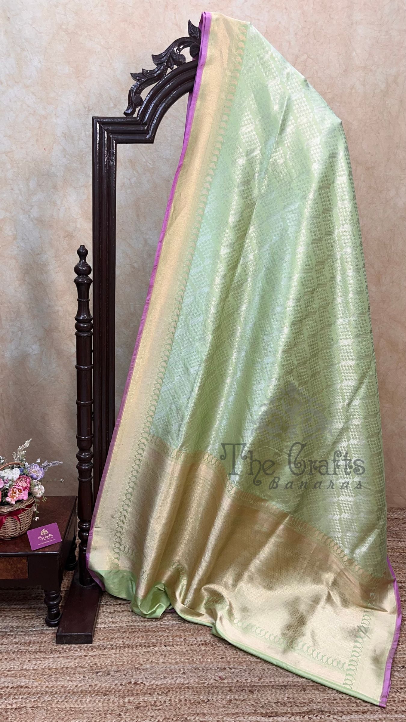 Pure Katan Silk Handloom Banarasi Saree - Kadhua Tanchui Brocade