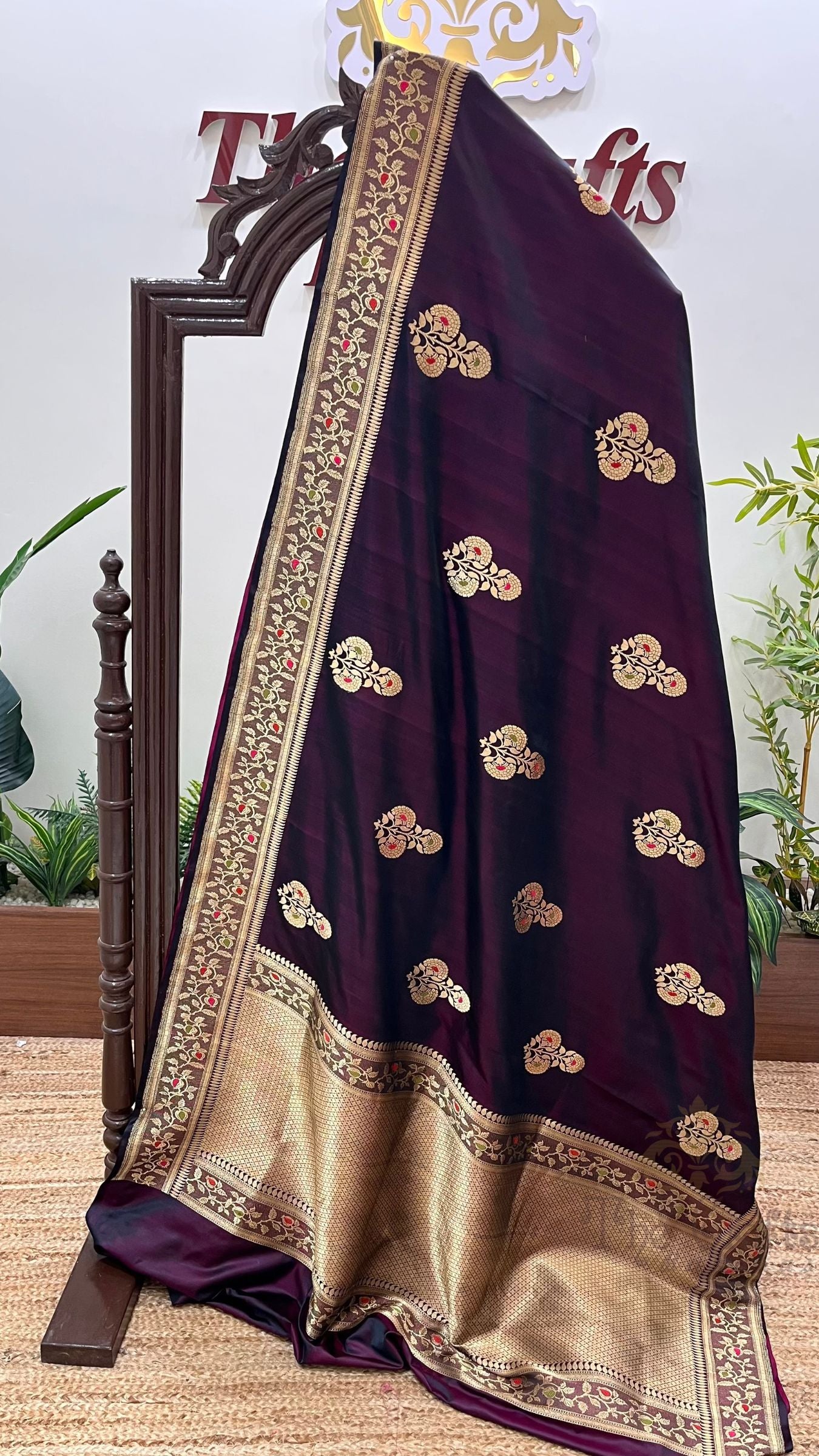 Pure Satin Silk Handloom Banarasi Saree - with kadhua meenakari motifs