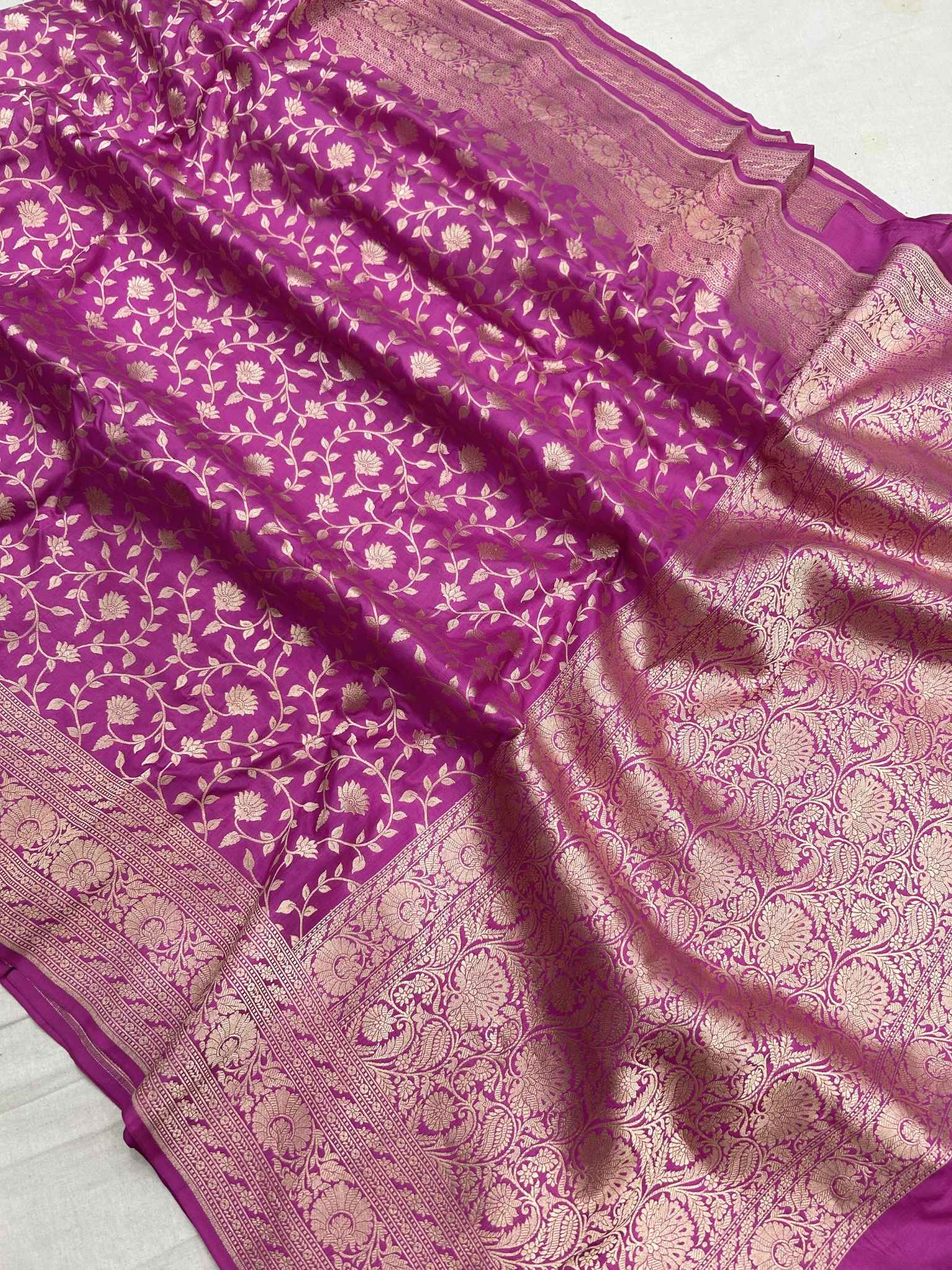 Pure Katan Silk Handloom Banarasi Saree - Jaal work