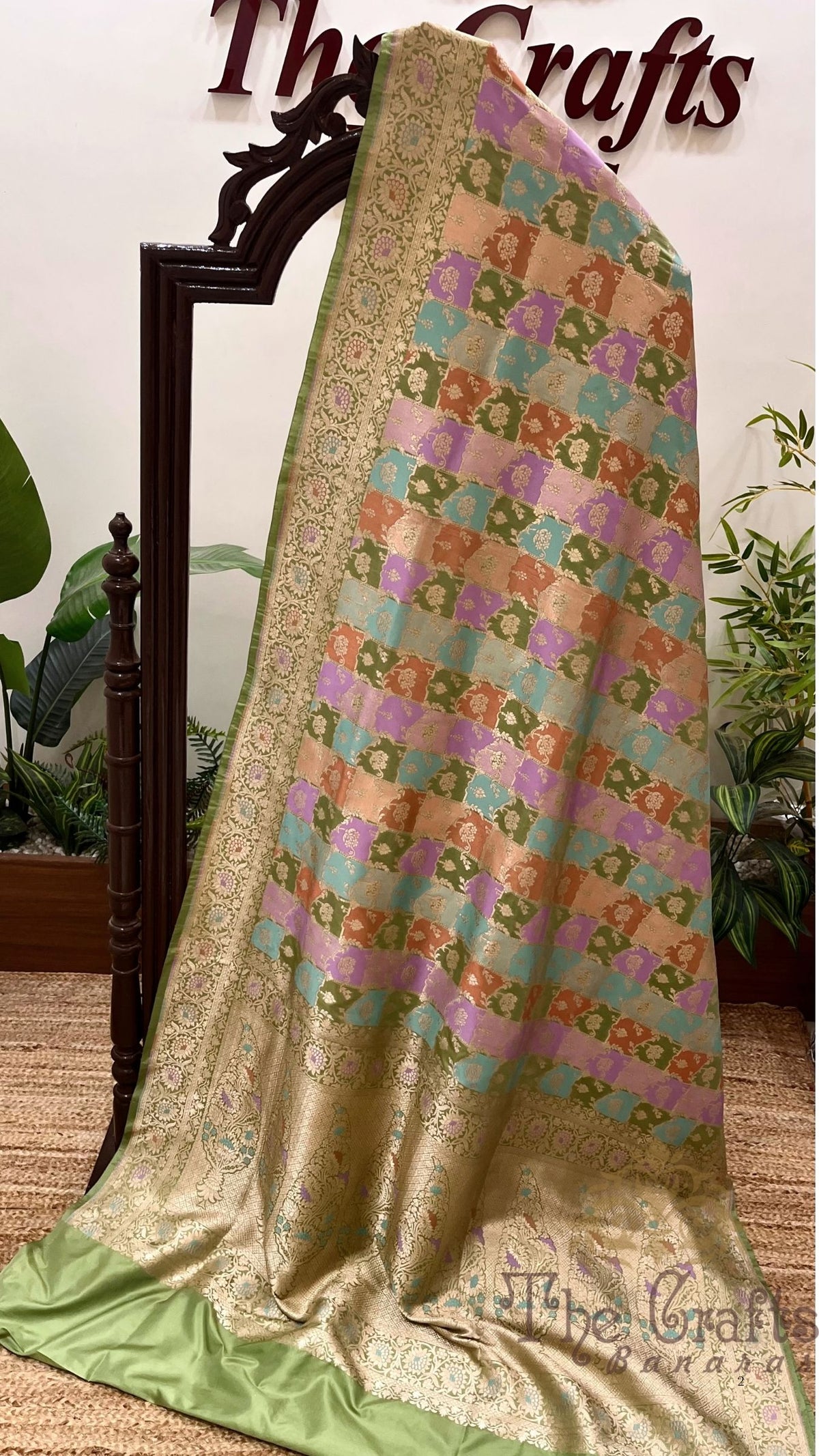 Rangkat Pure Katan Silk Handloom Banarasi Saree - Jaal work with Meenakari