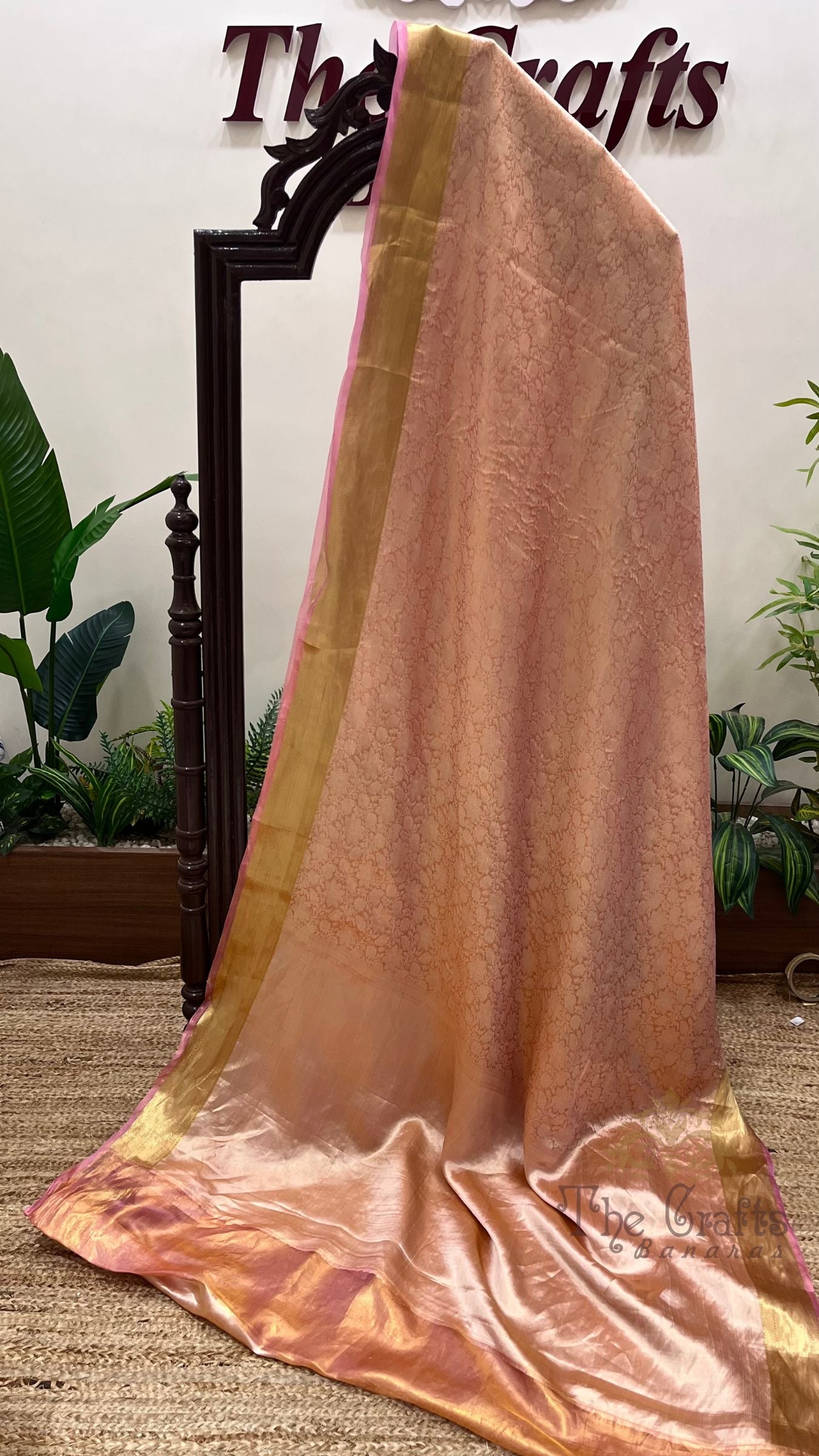 Pure Tissue Brocade Banarasi Saree