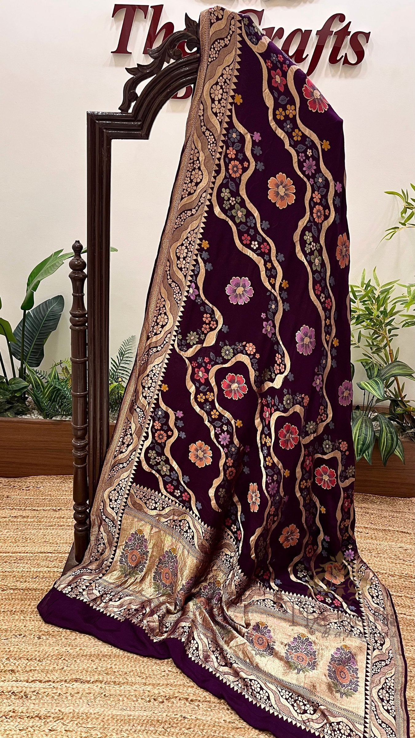 Khaddi Georgette Handloom Banarasi Saree - Jaal with Meenakari
