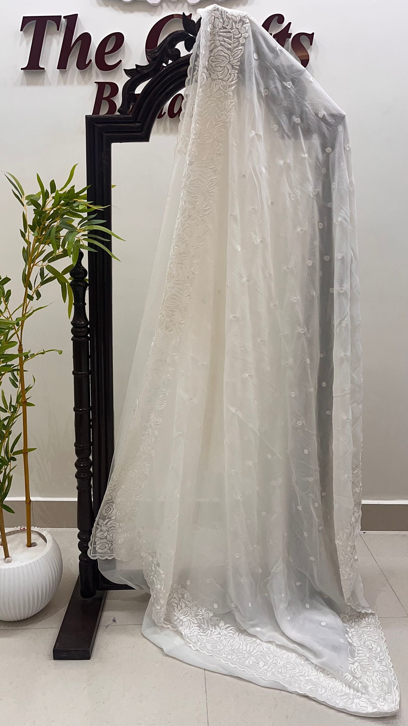 Pure Georgette Chikankari Handloom Banarasi Saree