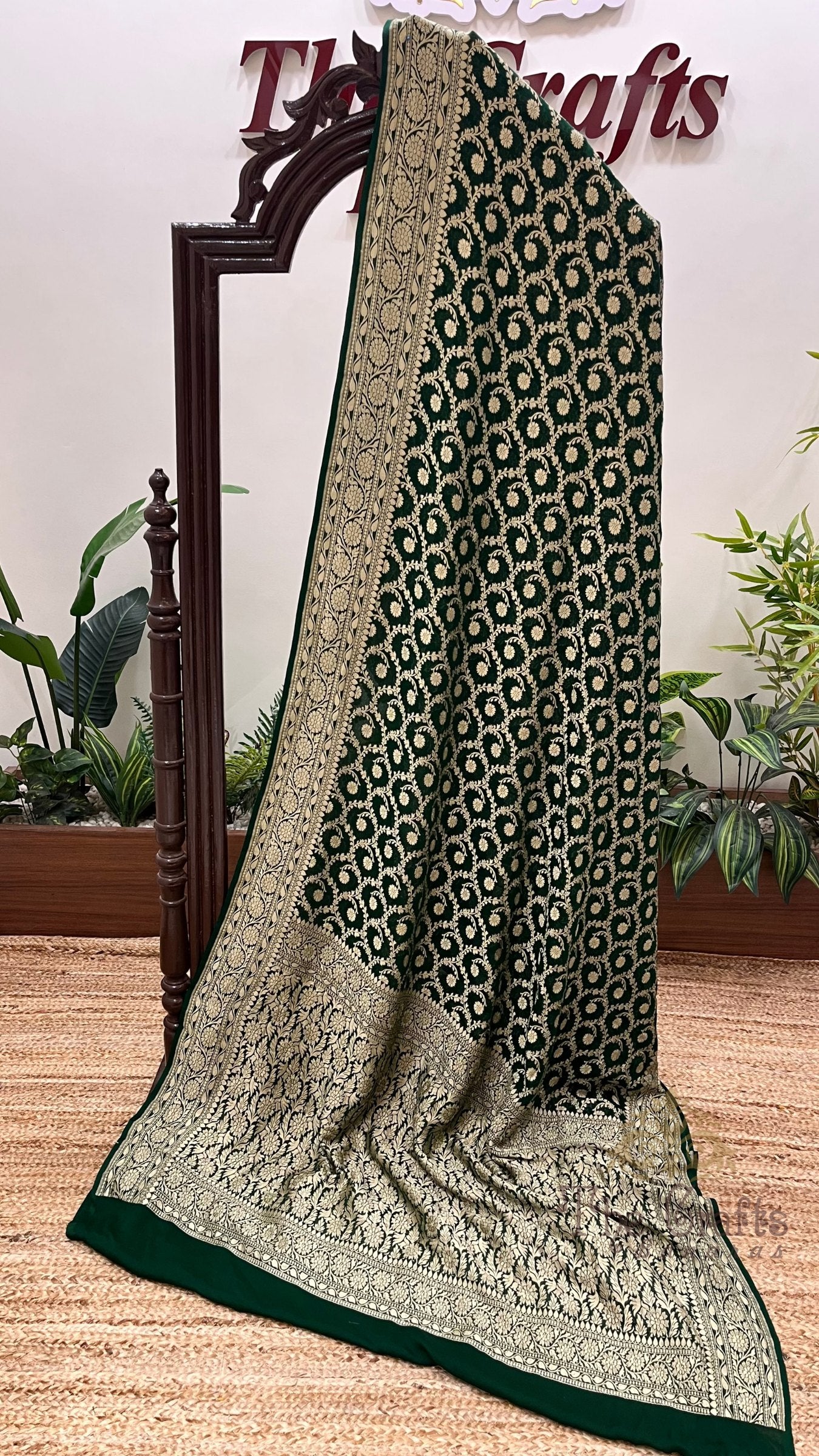 Khaddi Georgette Banarasi Saree - Gold Zari