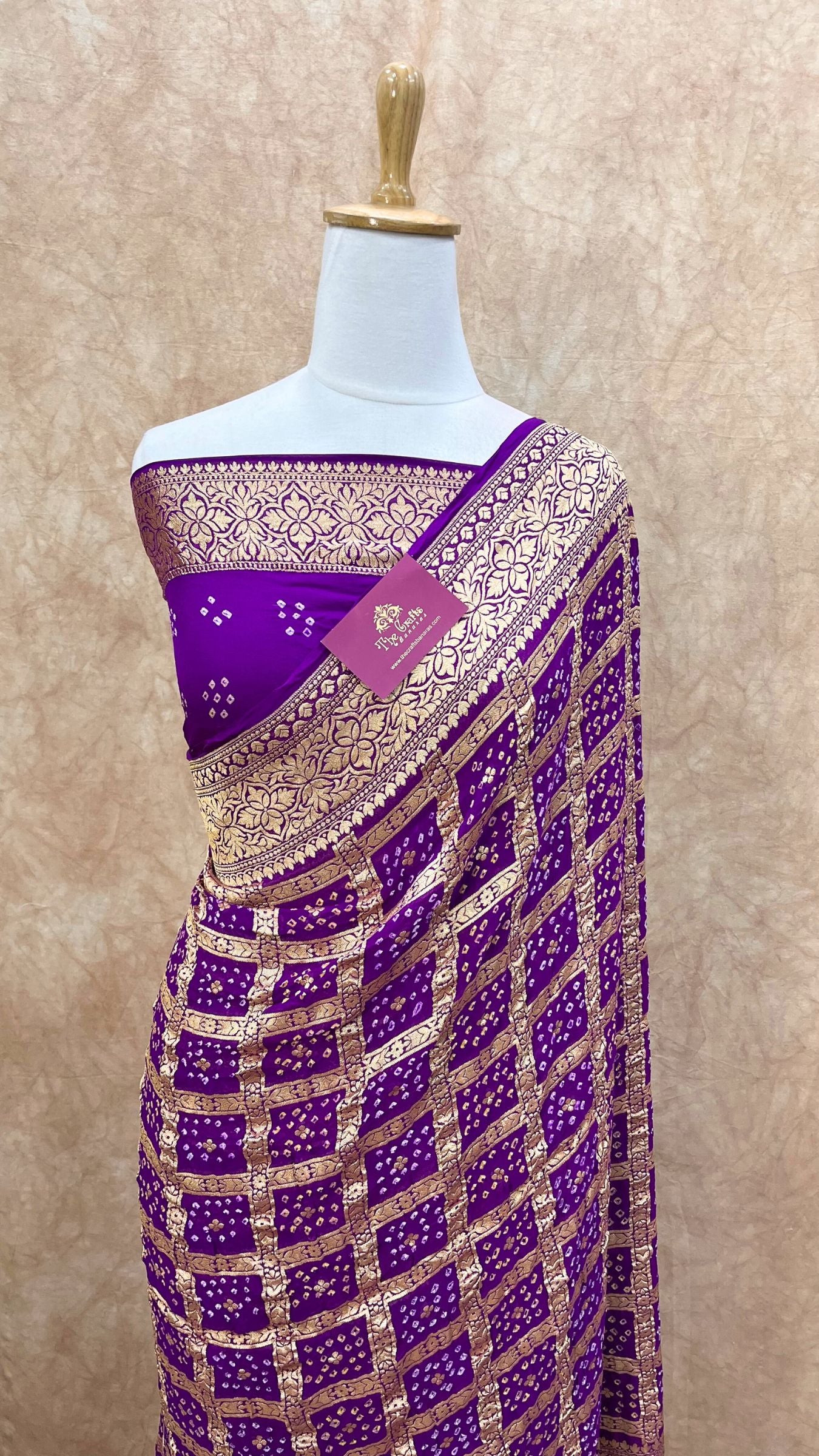 Pure Georgette Banarasi Handloom Bandhej Saree