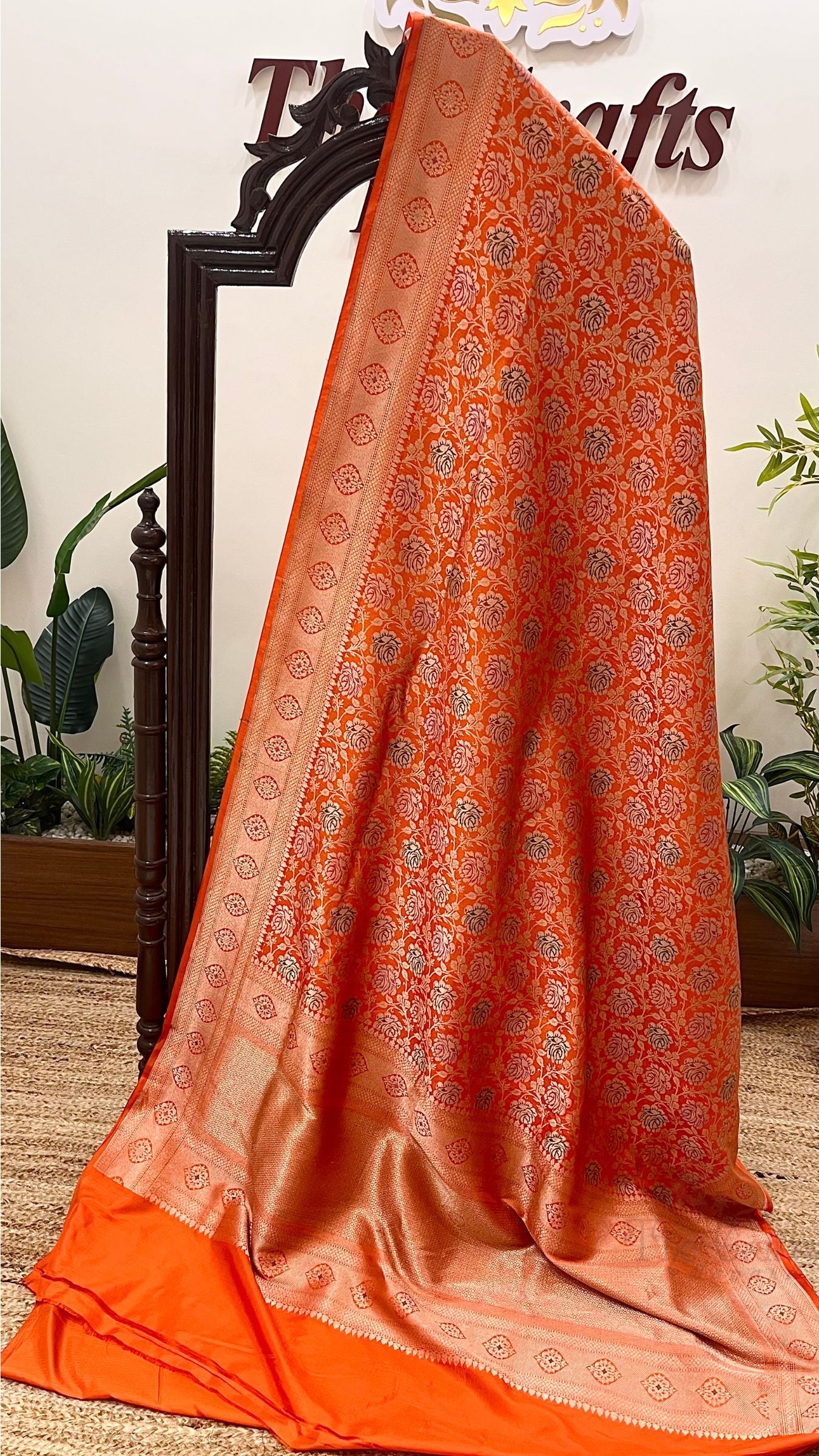 Pure Katan Silk Handloom Banarasi Saree - Tanchui Brocade Meena