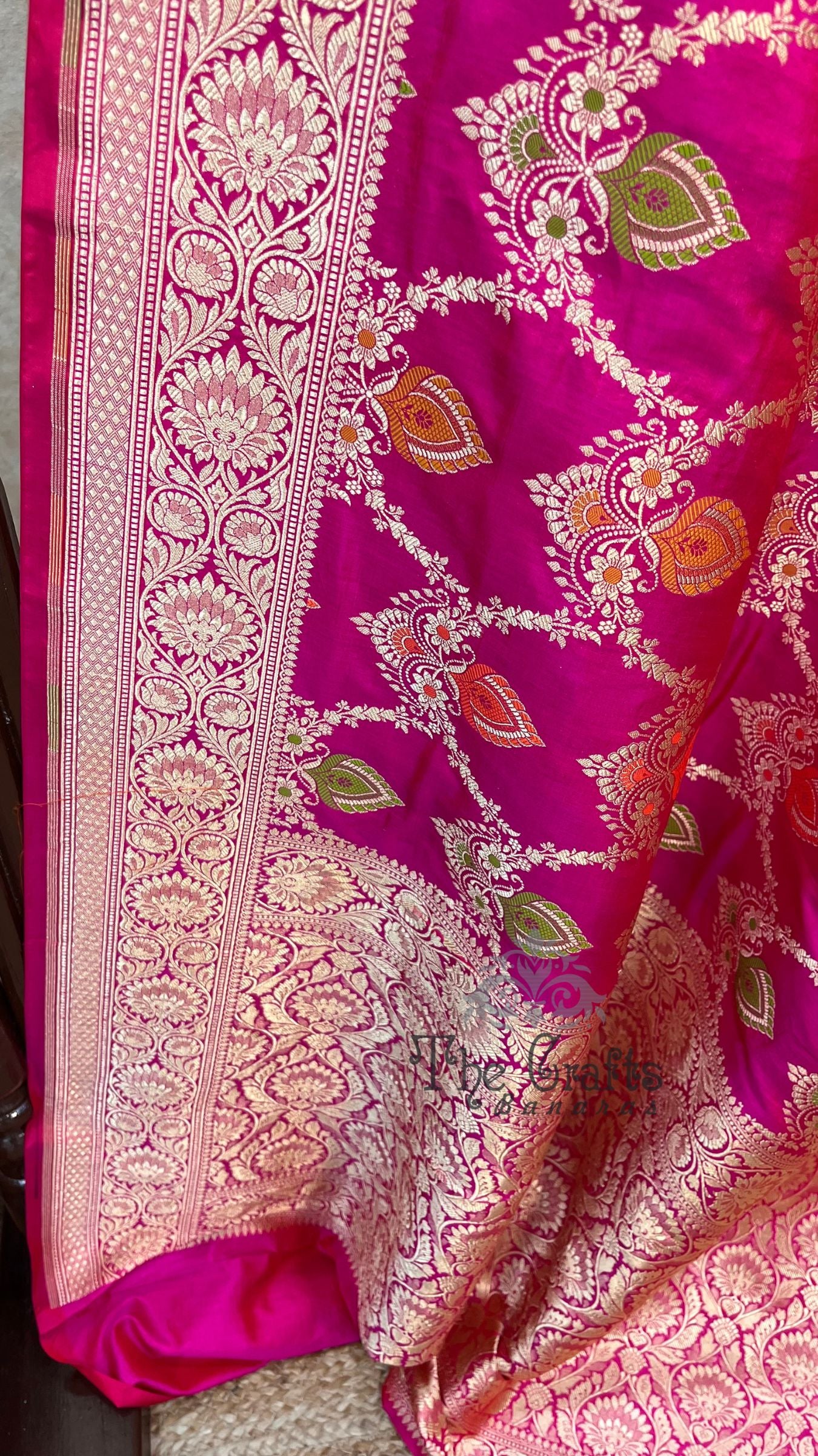 Pure Katan Silk Handloom Banarasi Saree - Jaal With Meenakari