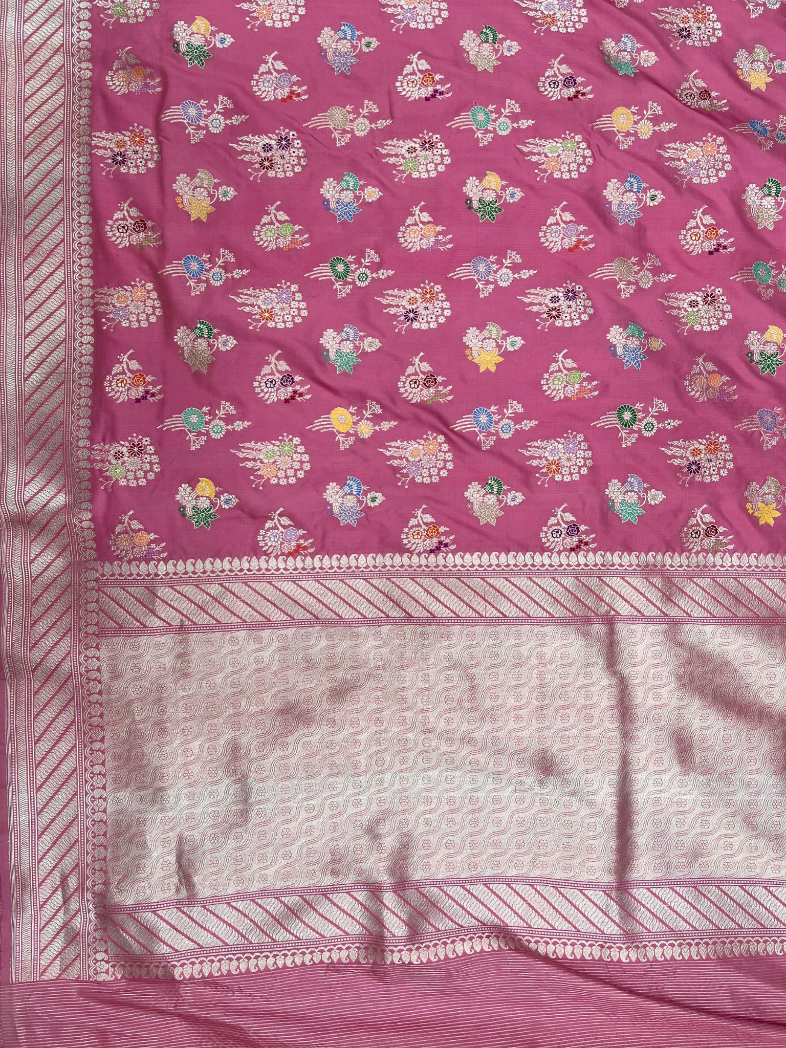 Pure Katan Silk Handloom Banarasi Saree - All Over Kadiyal Jaal Work