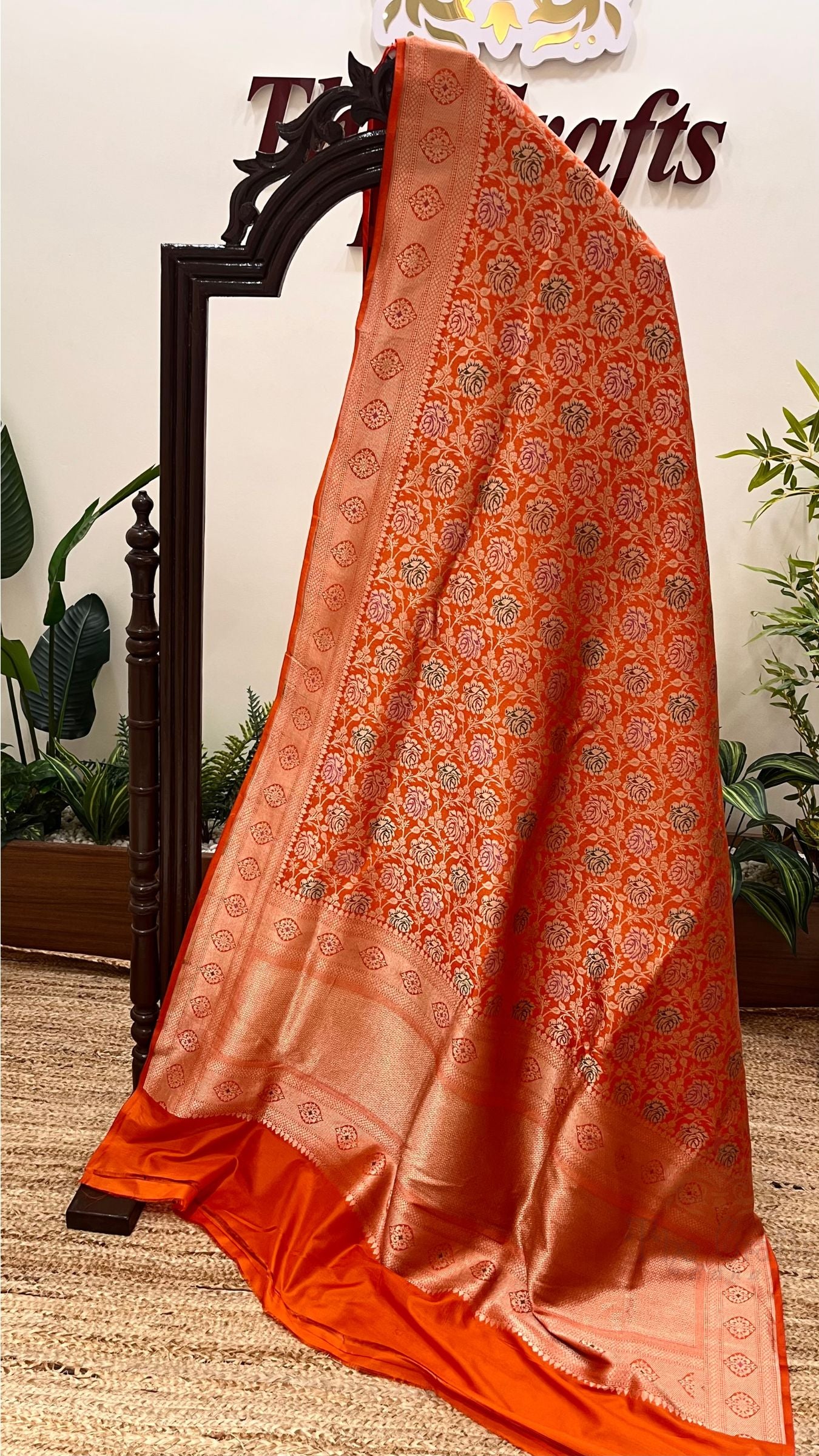 Pure Katan Silk Handloom Banarasi Saree - Tanchui Brocade Meena