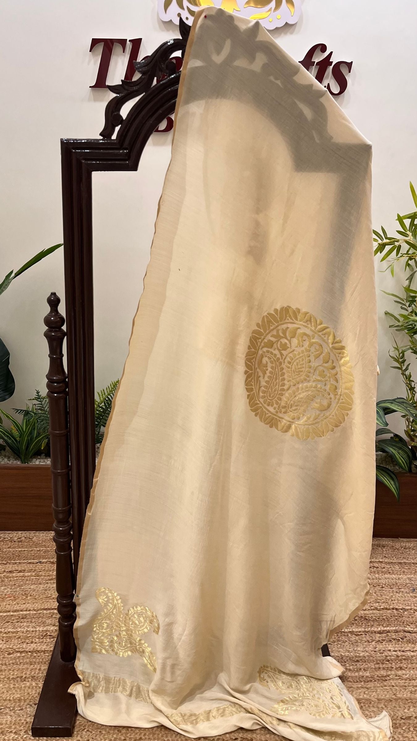 Pure Moonga Silk Banarasi Handloom Dupatta