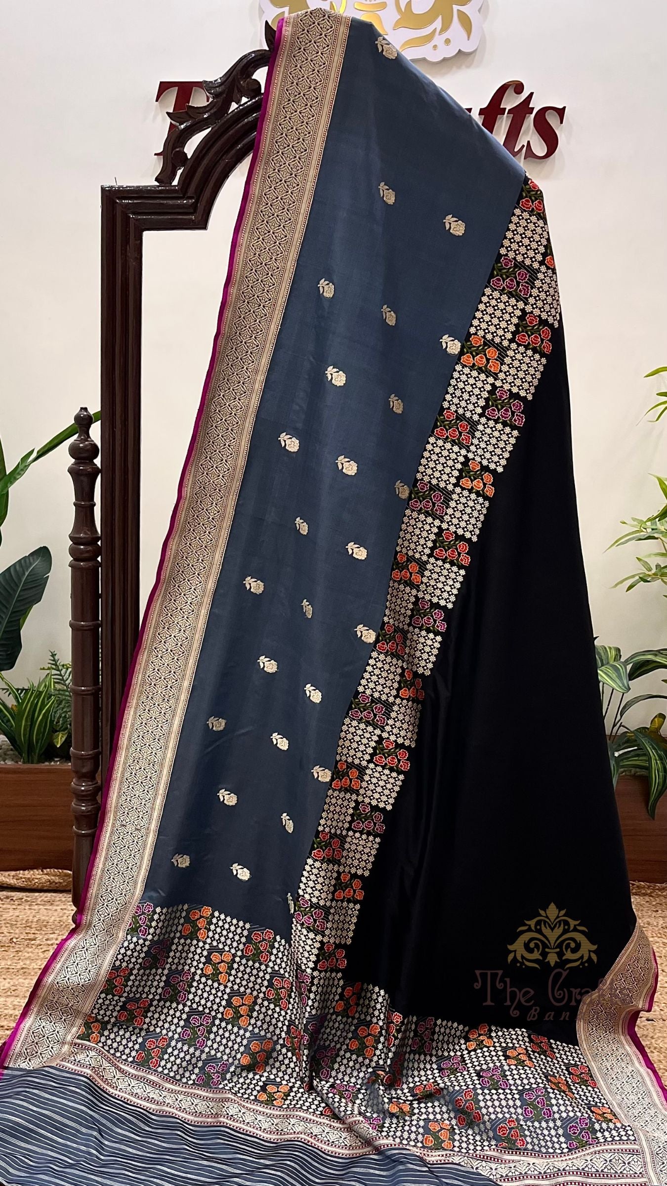 Pure Katan Silk Handloom Banarasi Saree - with Kadhua Meenakari Work