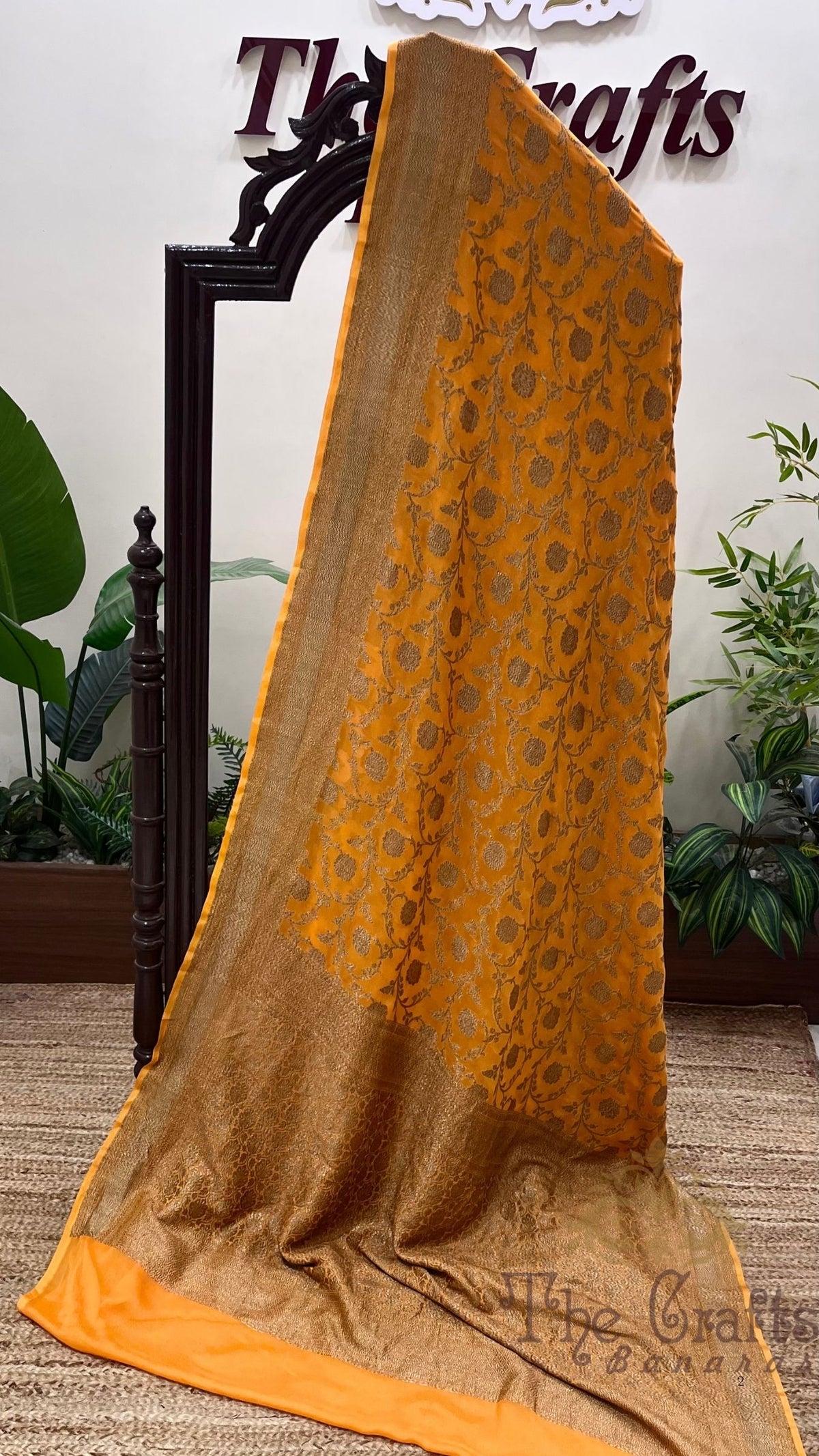 Khaddi Georgette Banarasi Saree - Antique Zari