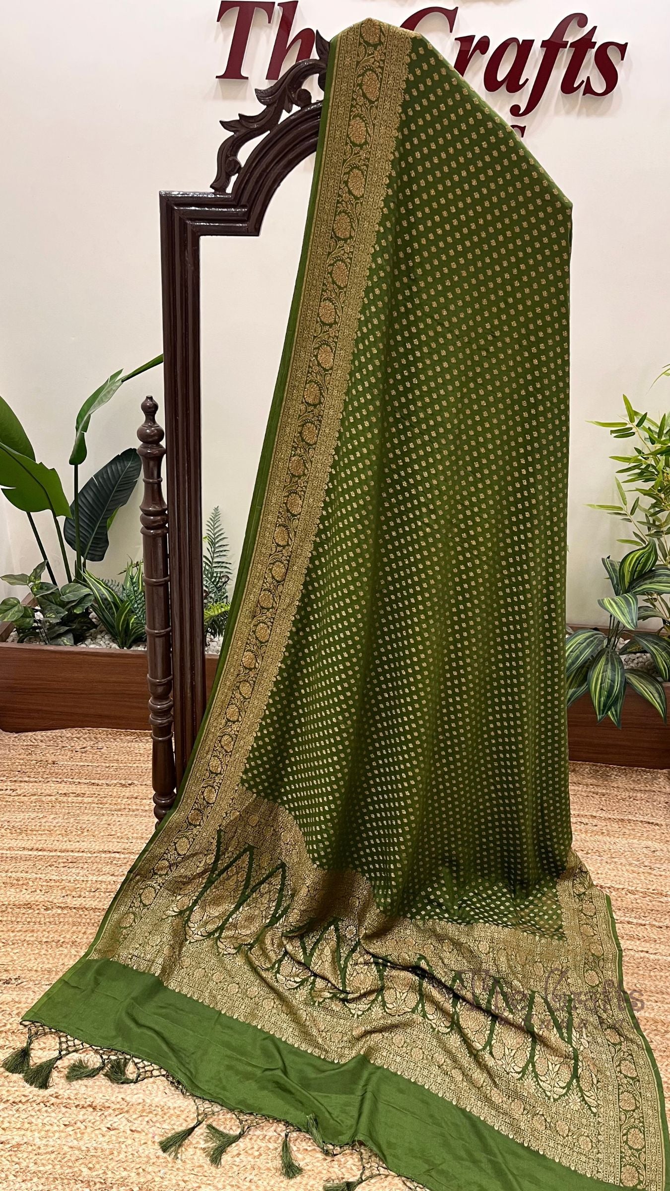 Pure Crepe Georgette Banarasi Saree - Antique Zari