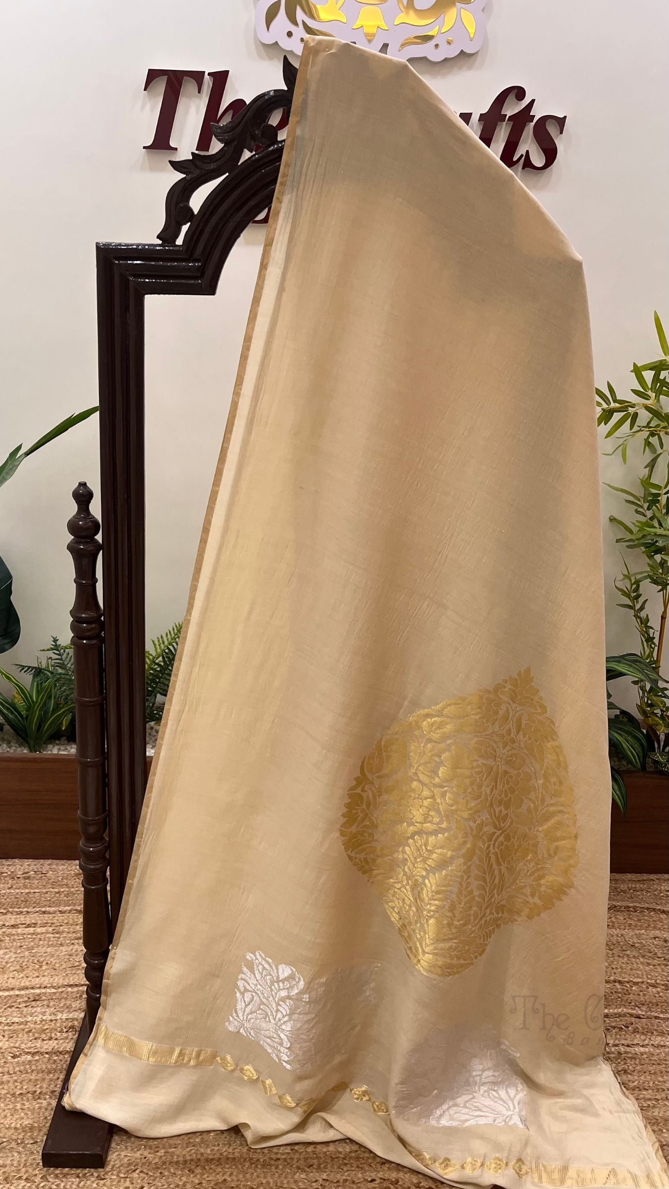 Pure Munga Silk Handloom Banarasi Saree