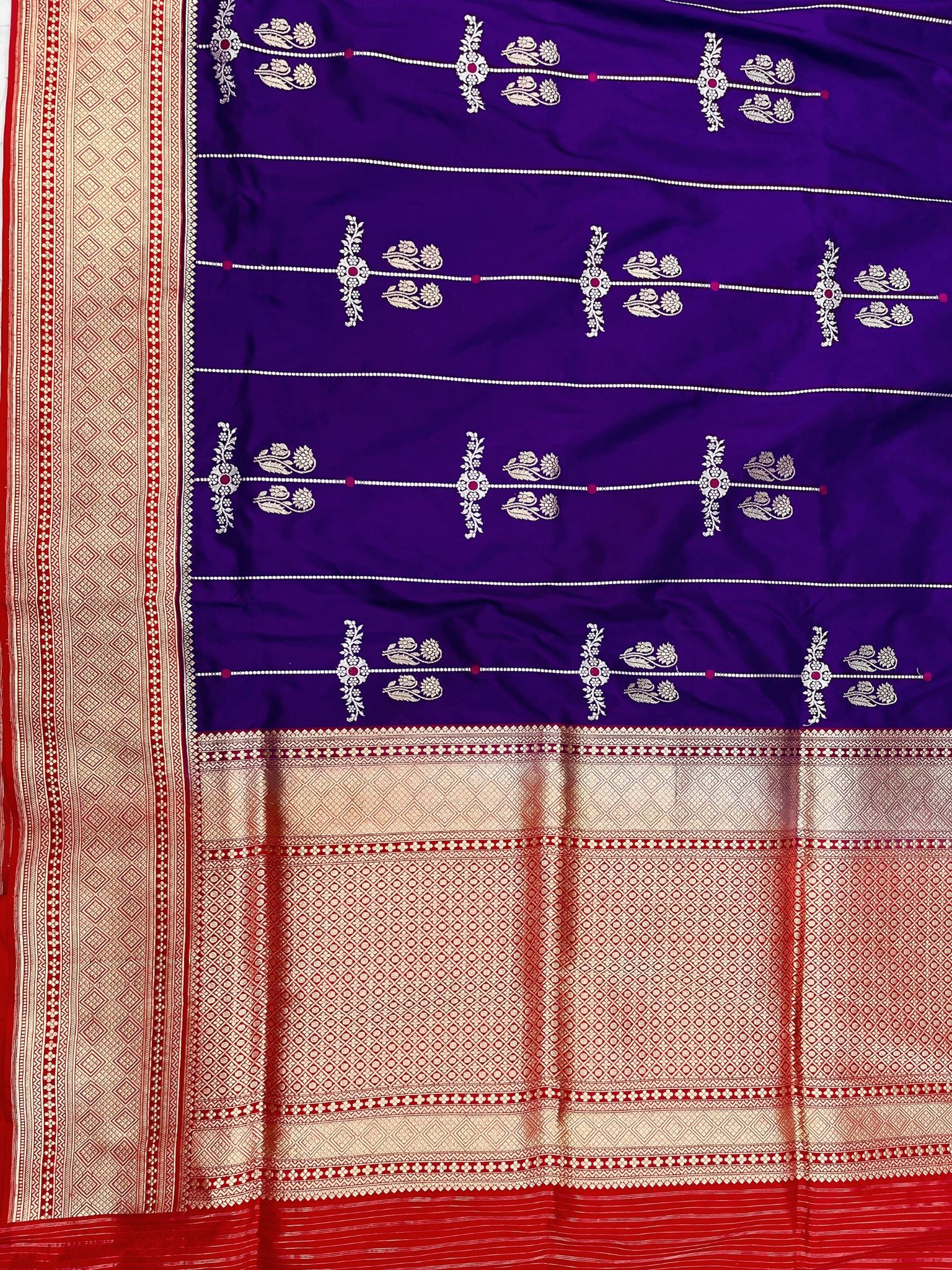 Pure Katan Silk Handloom Banarasi Saree - with kadhua meenakari motifs