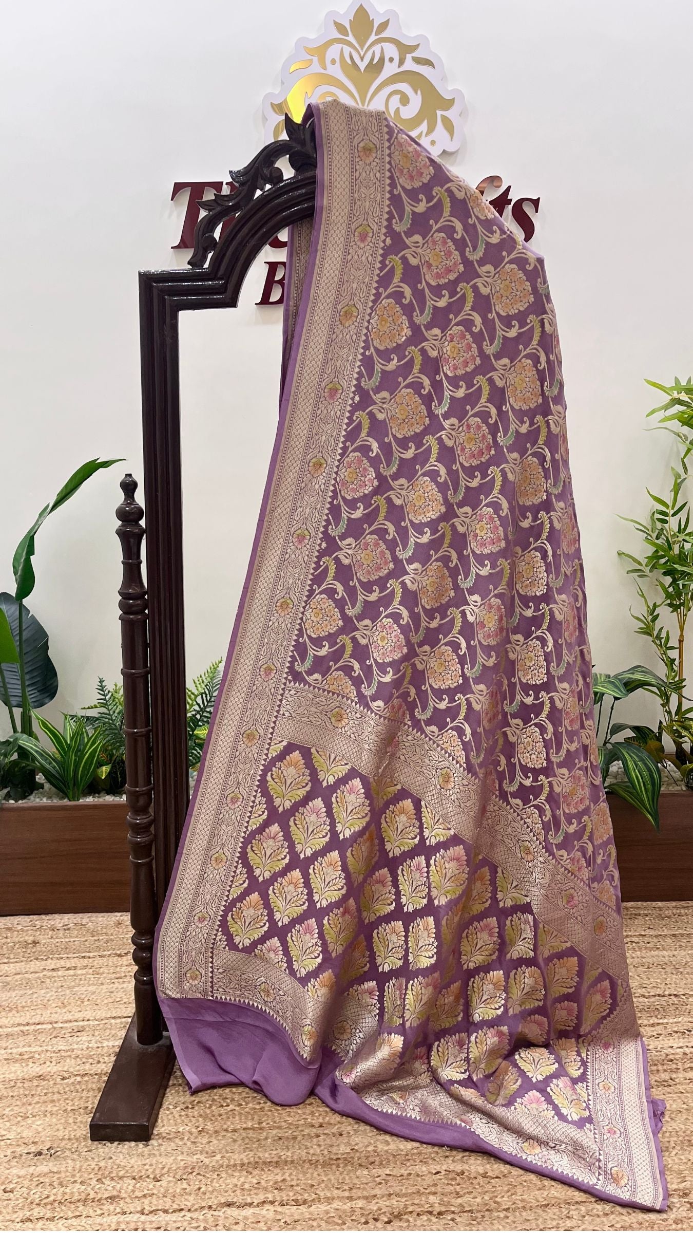 Khaddi Georgette Handloom Banarasi Saree