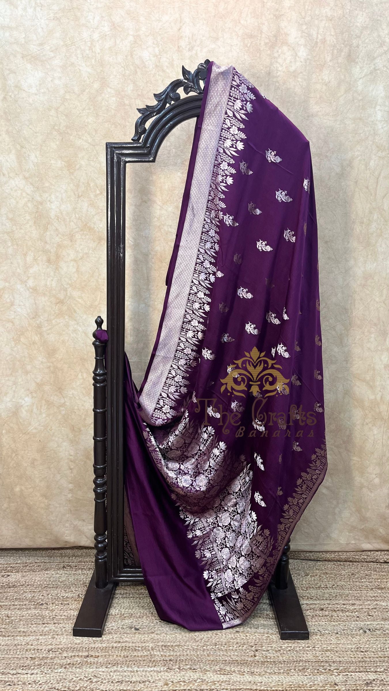 Pure Mashru Silk Handloom Banarasi Saree - with kadhua border buti